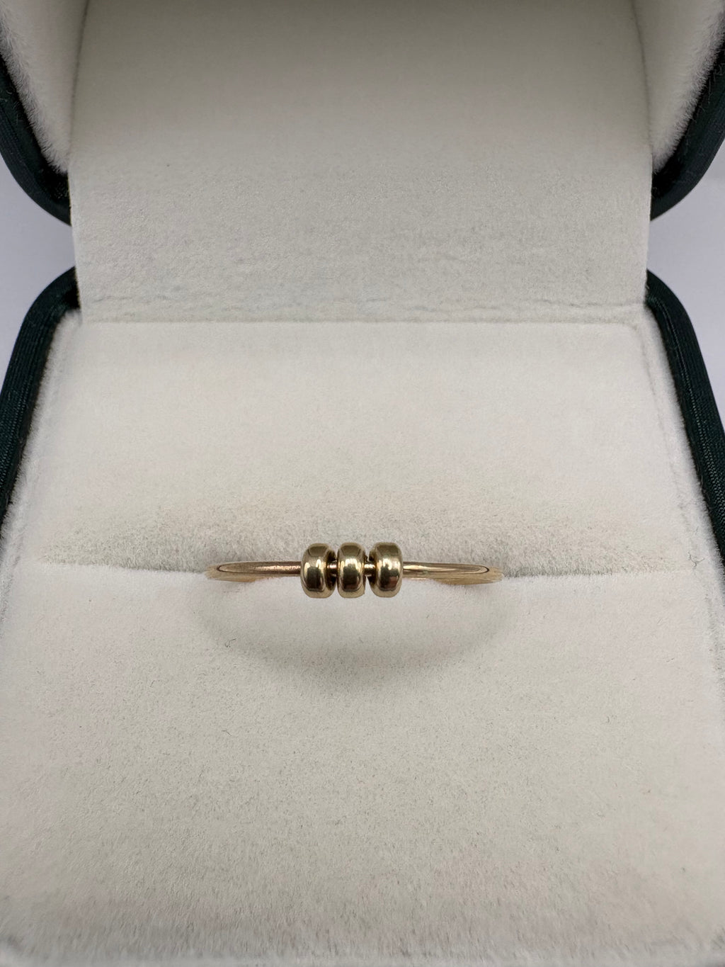 9ct gold fidget ring
