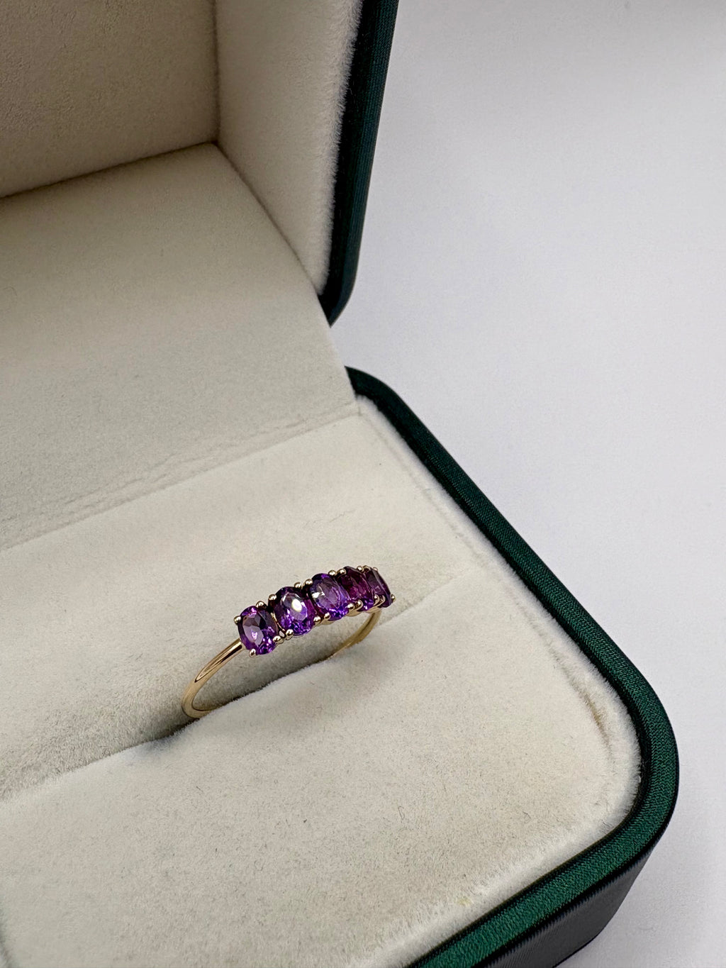 9ct gold amethyst ring