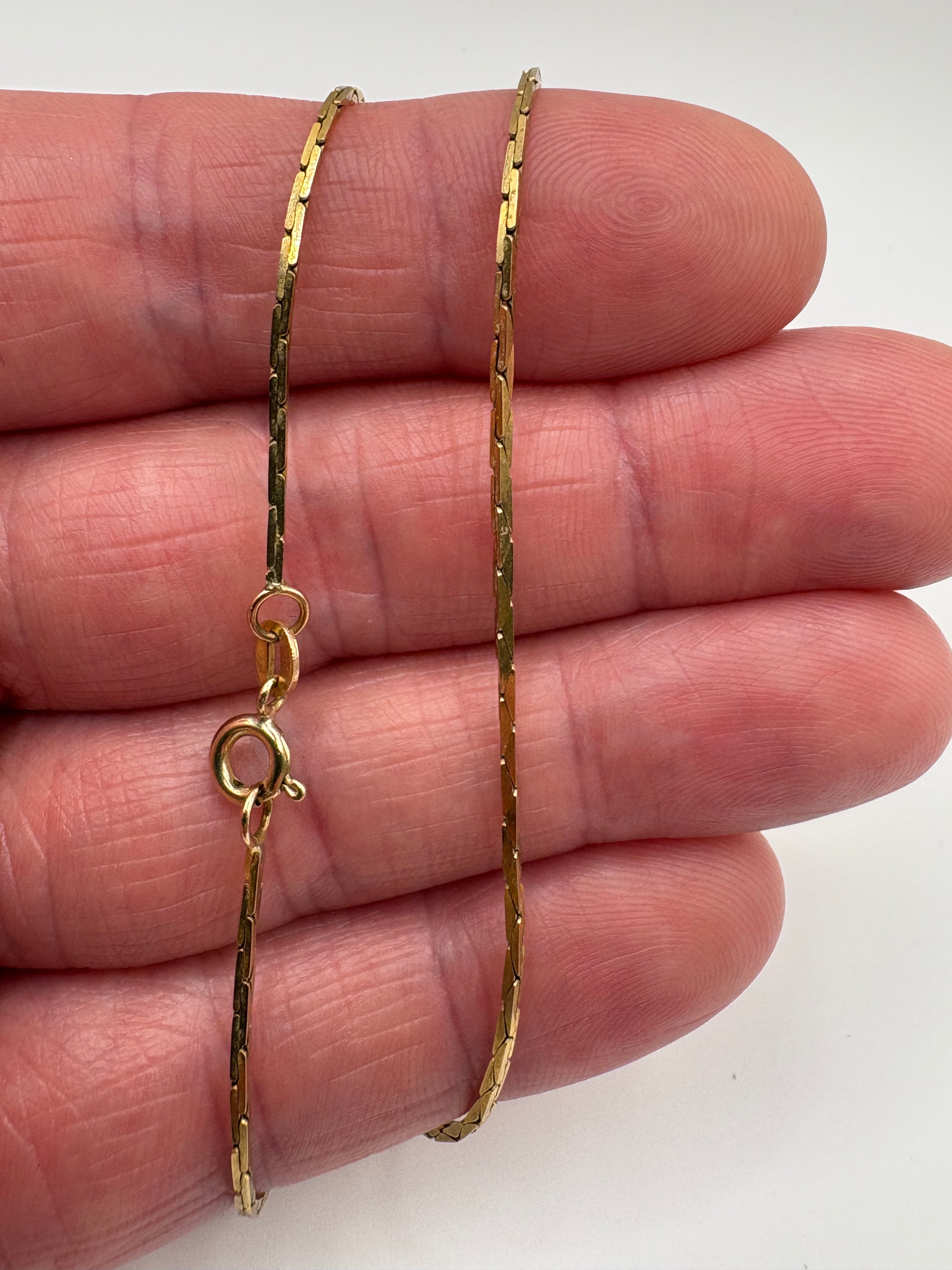 9ct gold 16 inch chain (7)