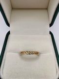 9ct gold patterned band ring