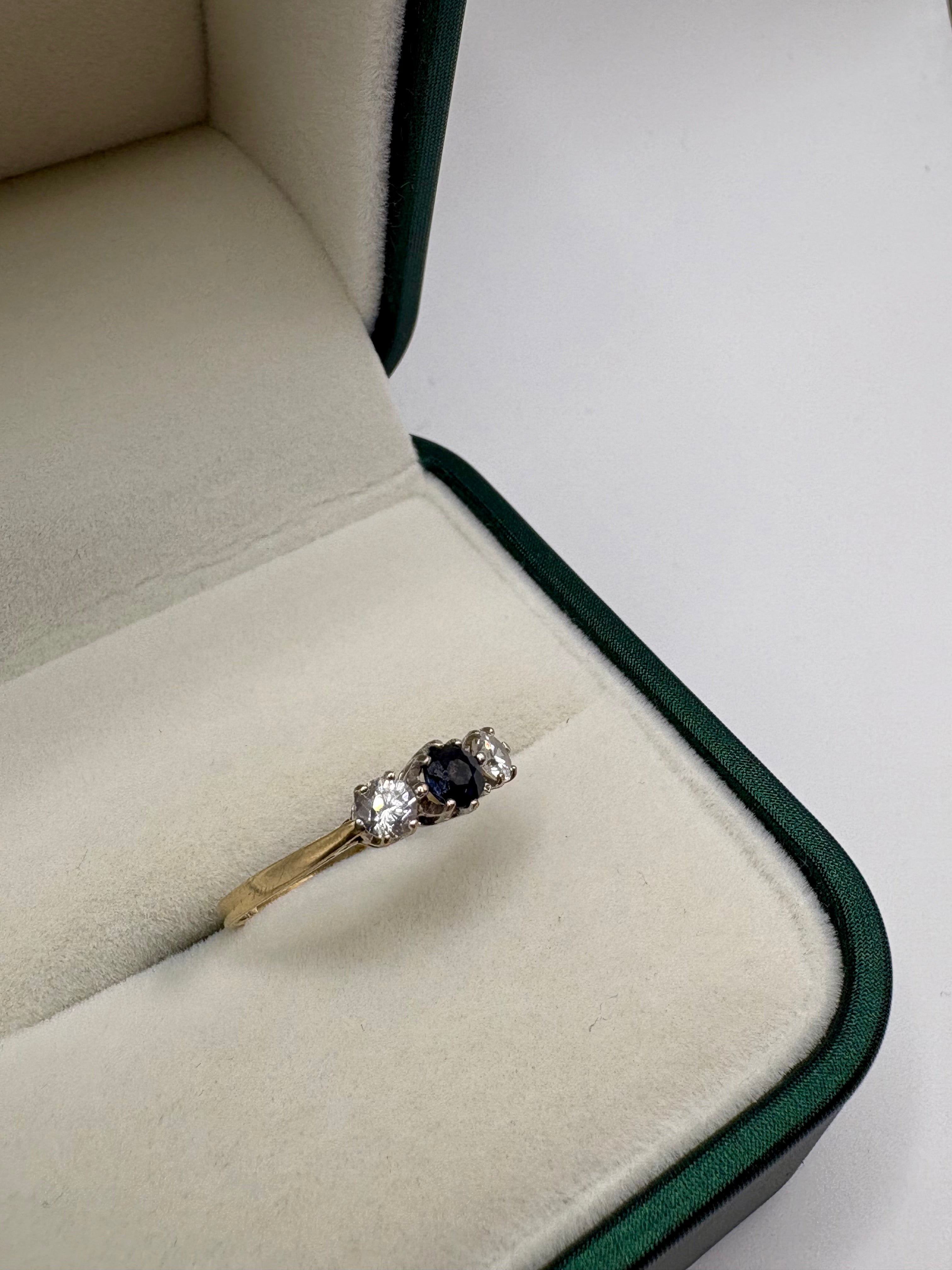 9ct gold sapphire and cz ring