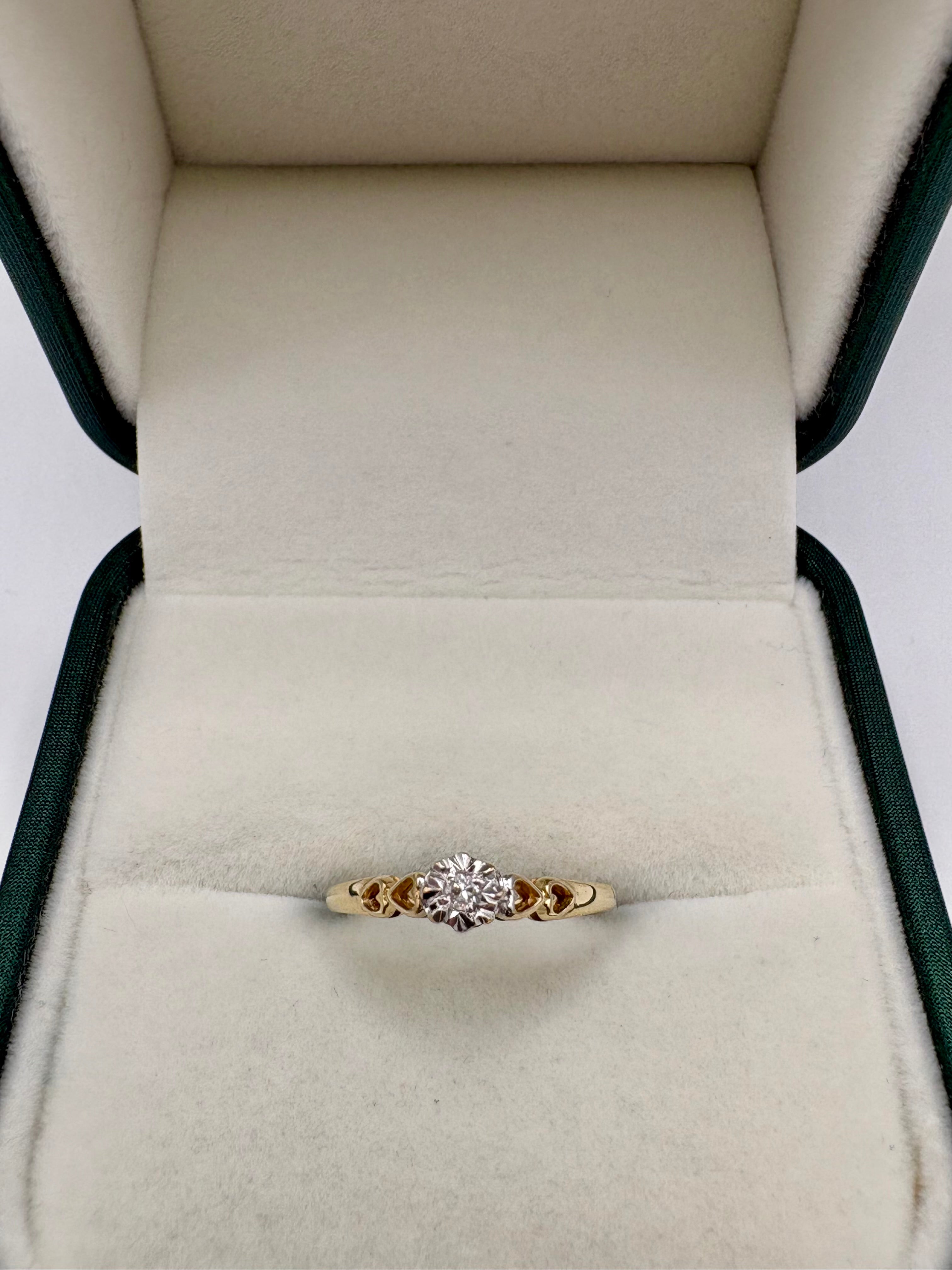 9ct gold diamond heart ring