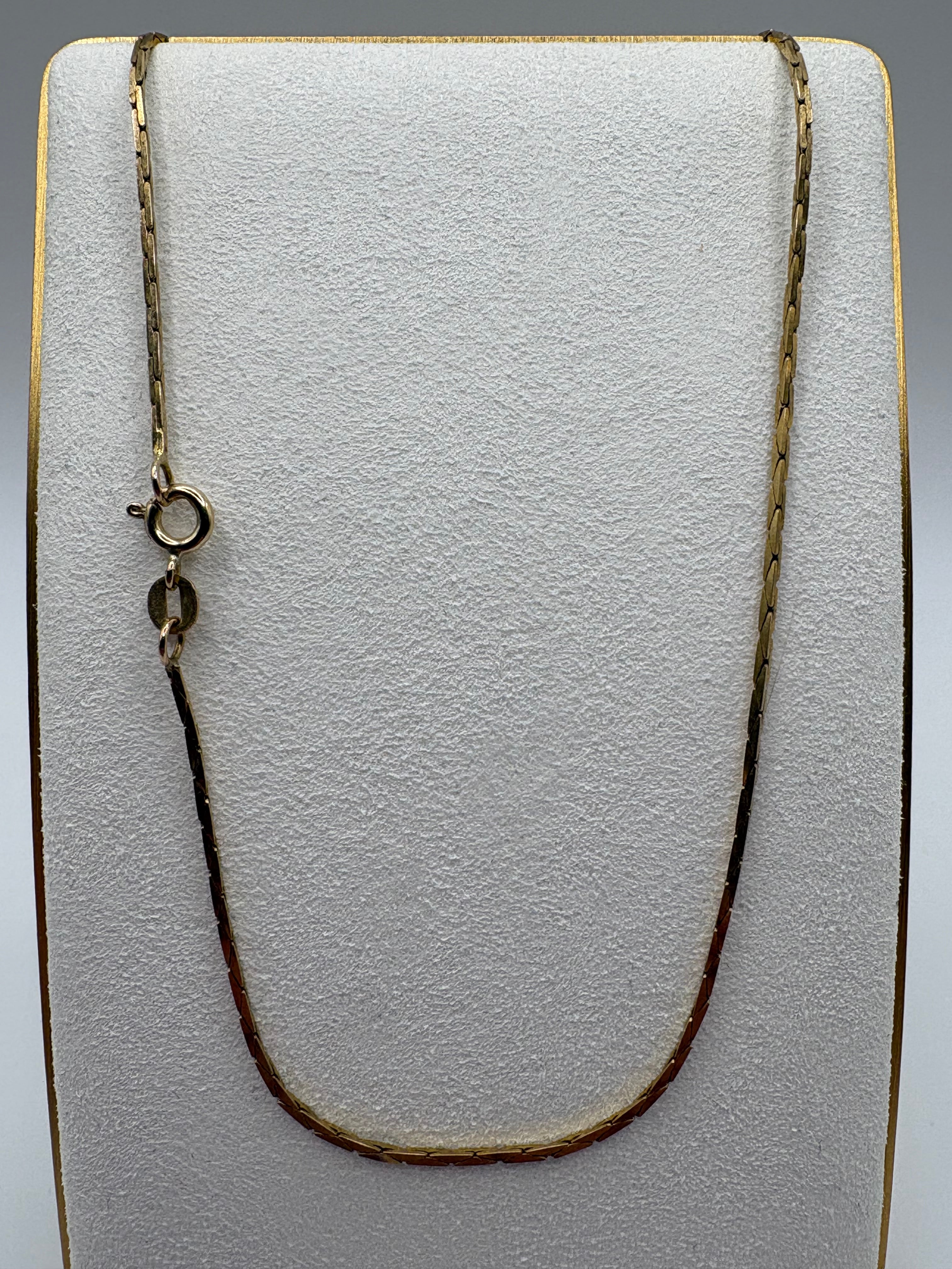 9ct gold 16 inch chain (7)