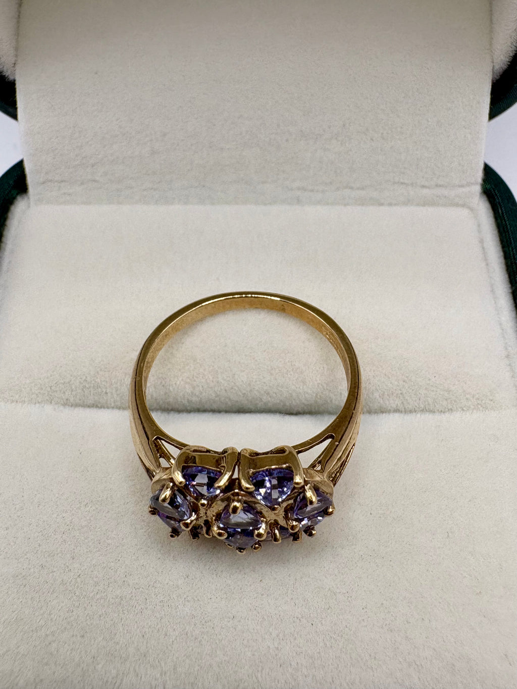 9ct gold tanzanite ring