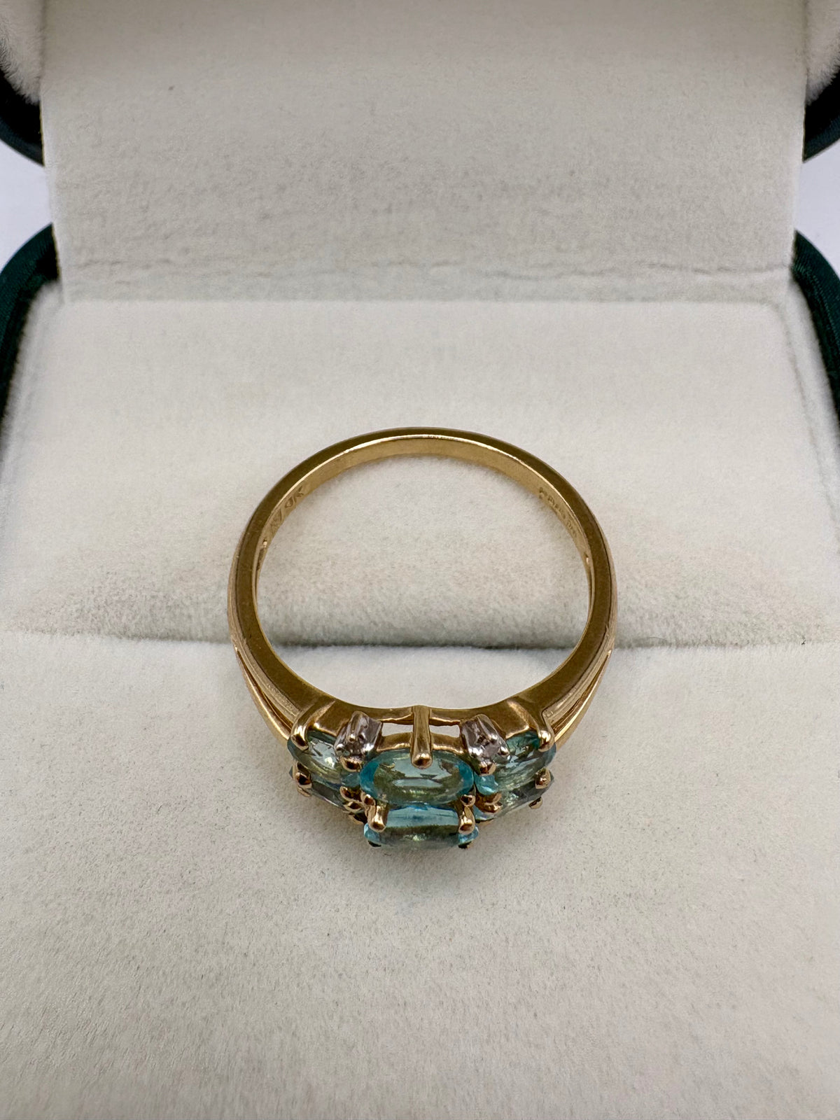9ct diamond and apatite ring