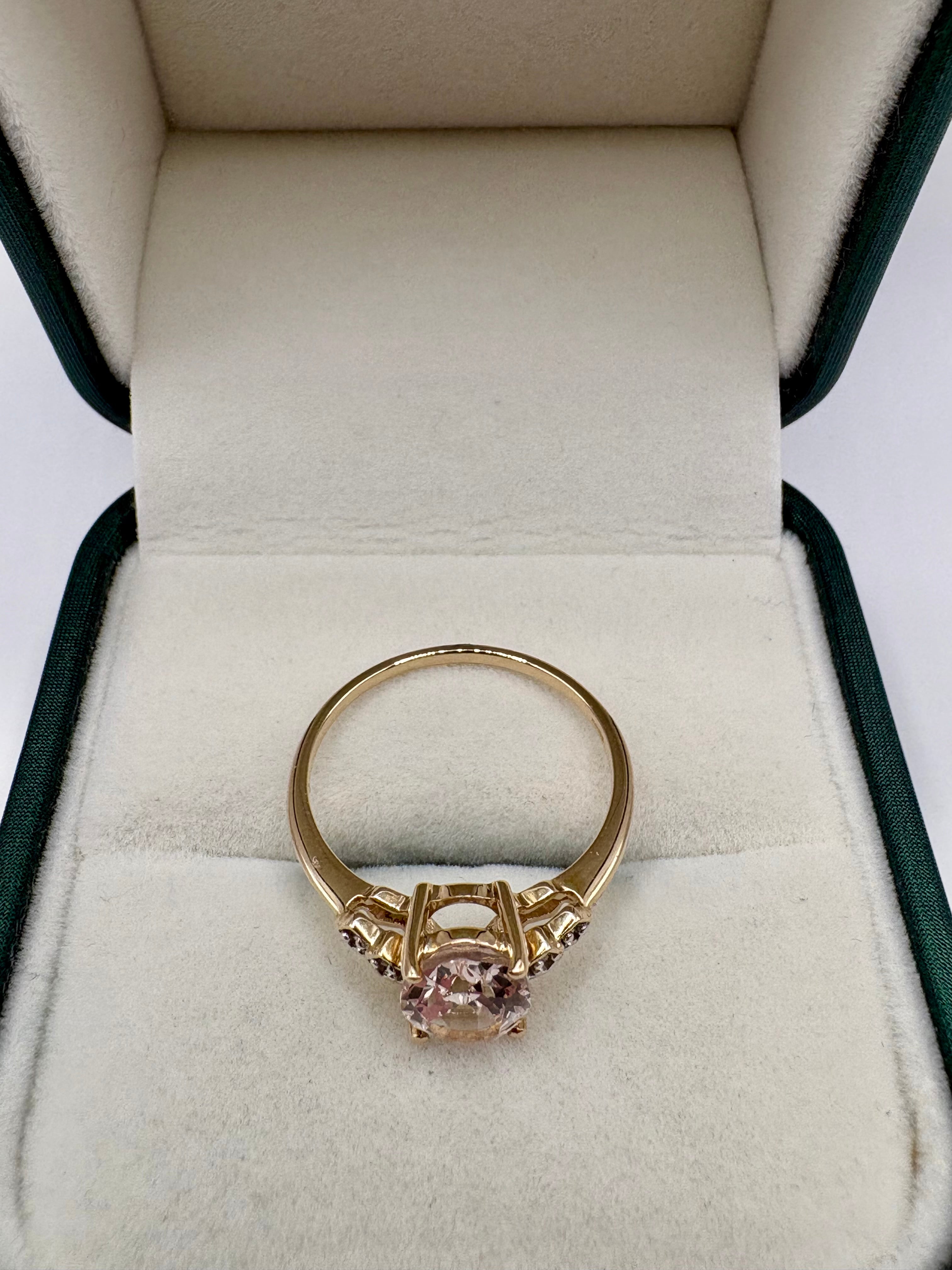 9ct gold morganite and diamond ring