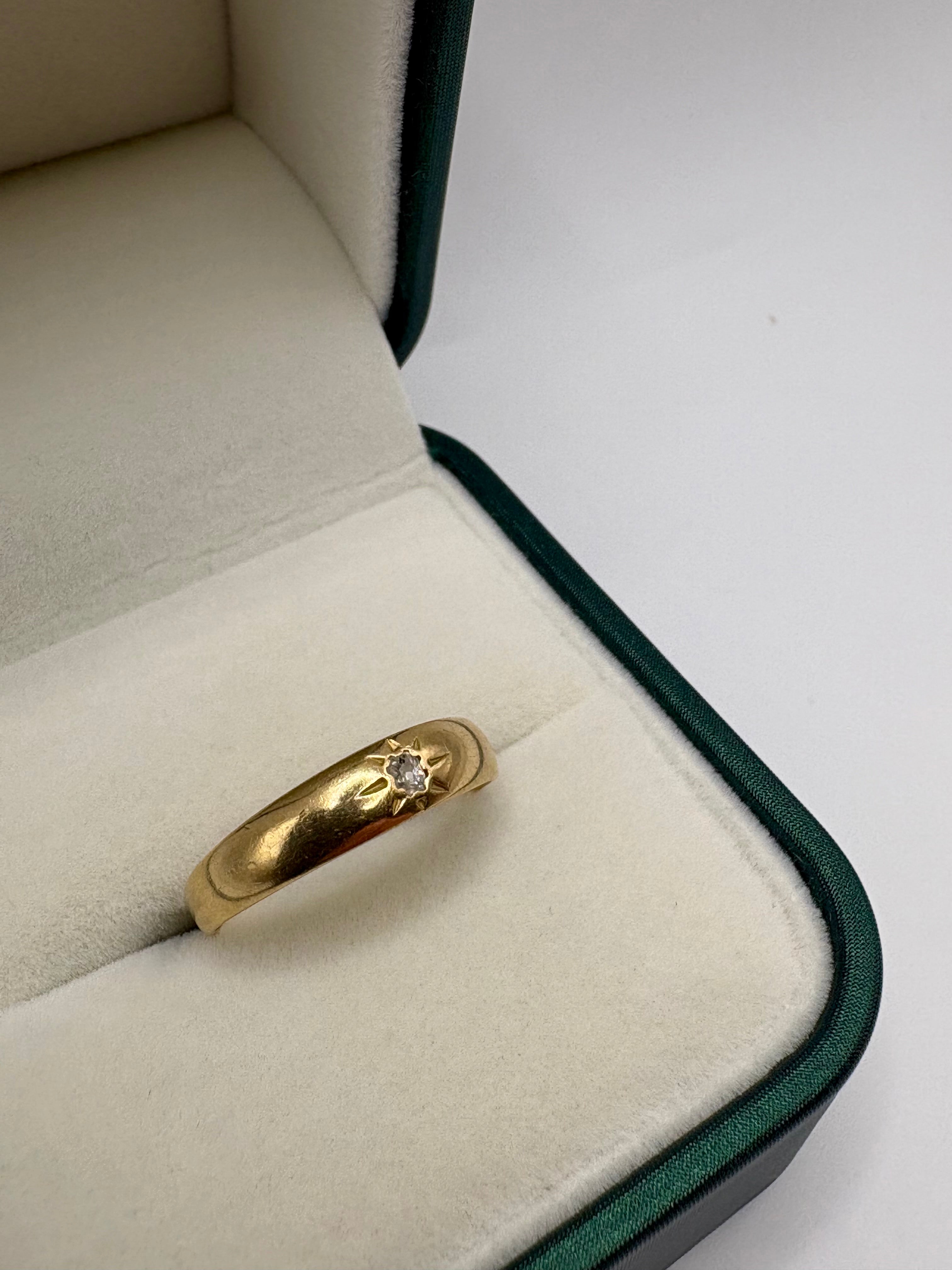 18ct gold antique old cut diamond gypsy ring