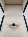 9ct gold diopside and zircon ring