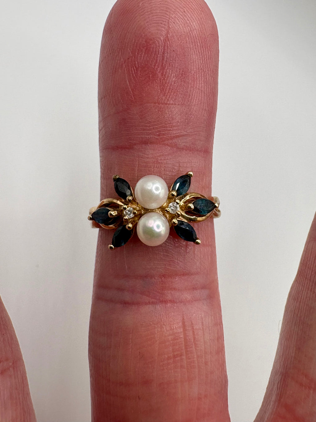 9ct gold sapphire, pearl and diamond ring