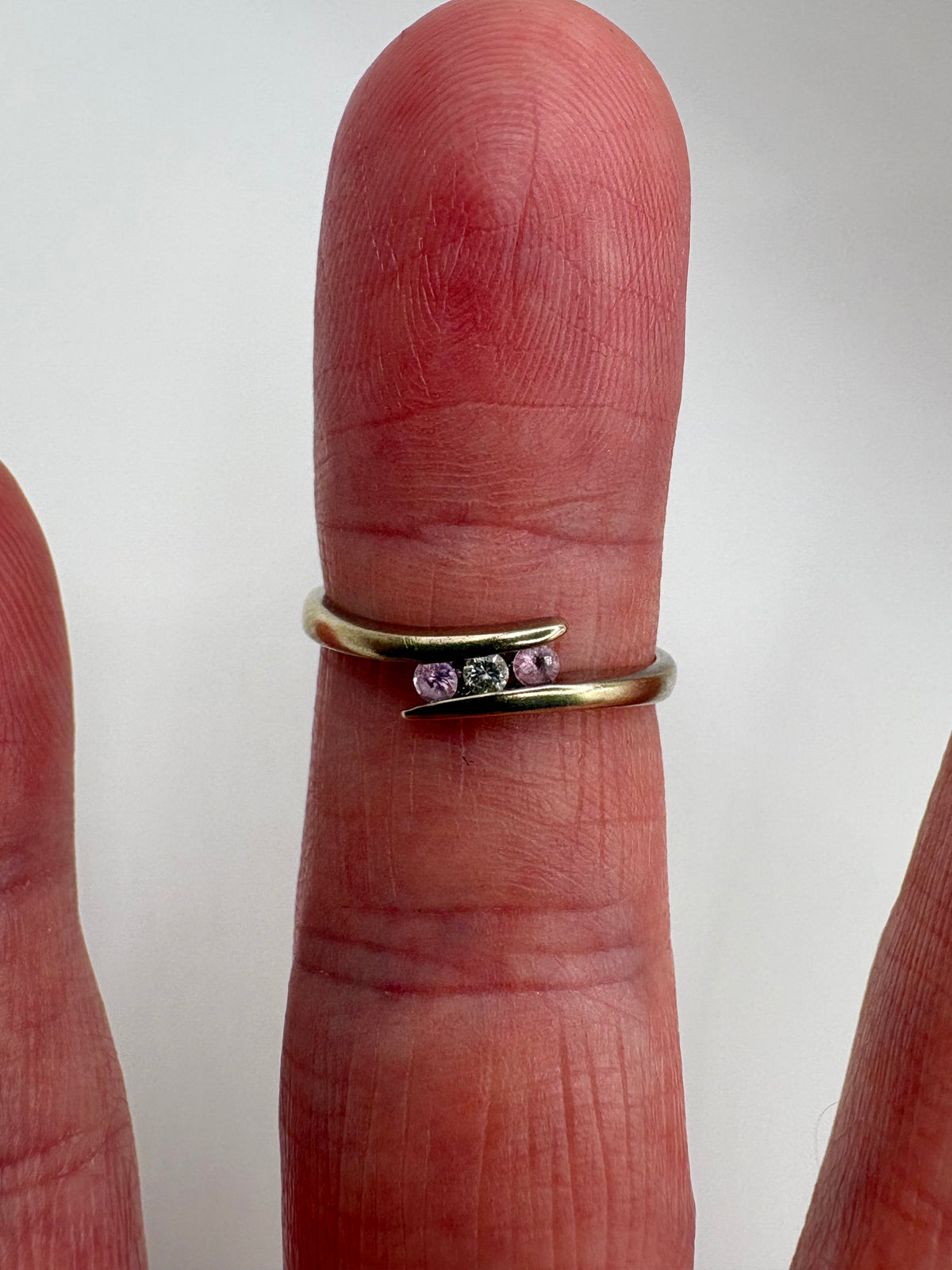 9ct gold pink sapphire and diamond ring