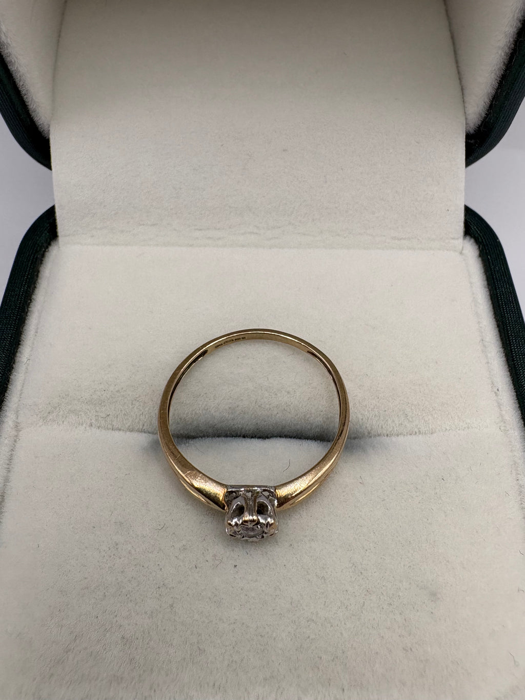 9ct gold diamond ring