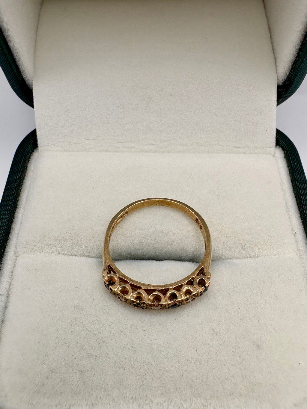 9ct gold sapphire and diamond ring