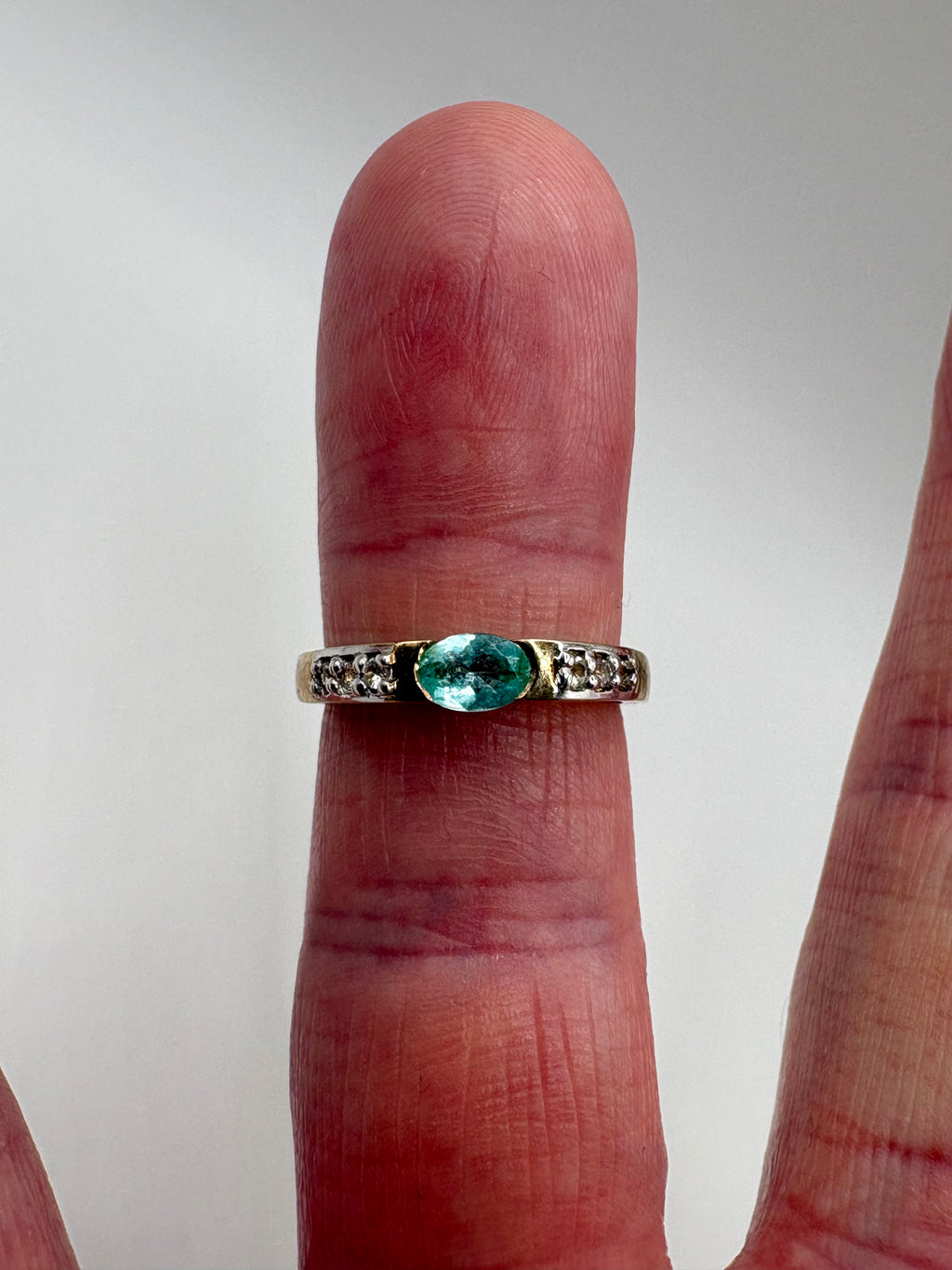 9ct gold topaz and diamond ring