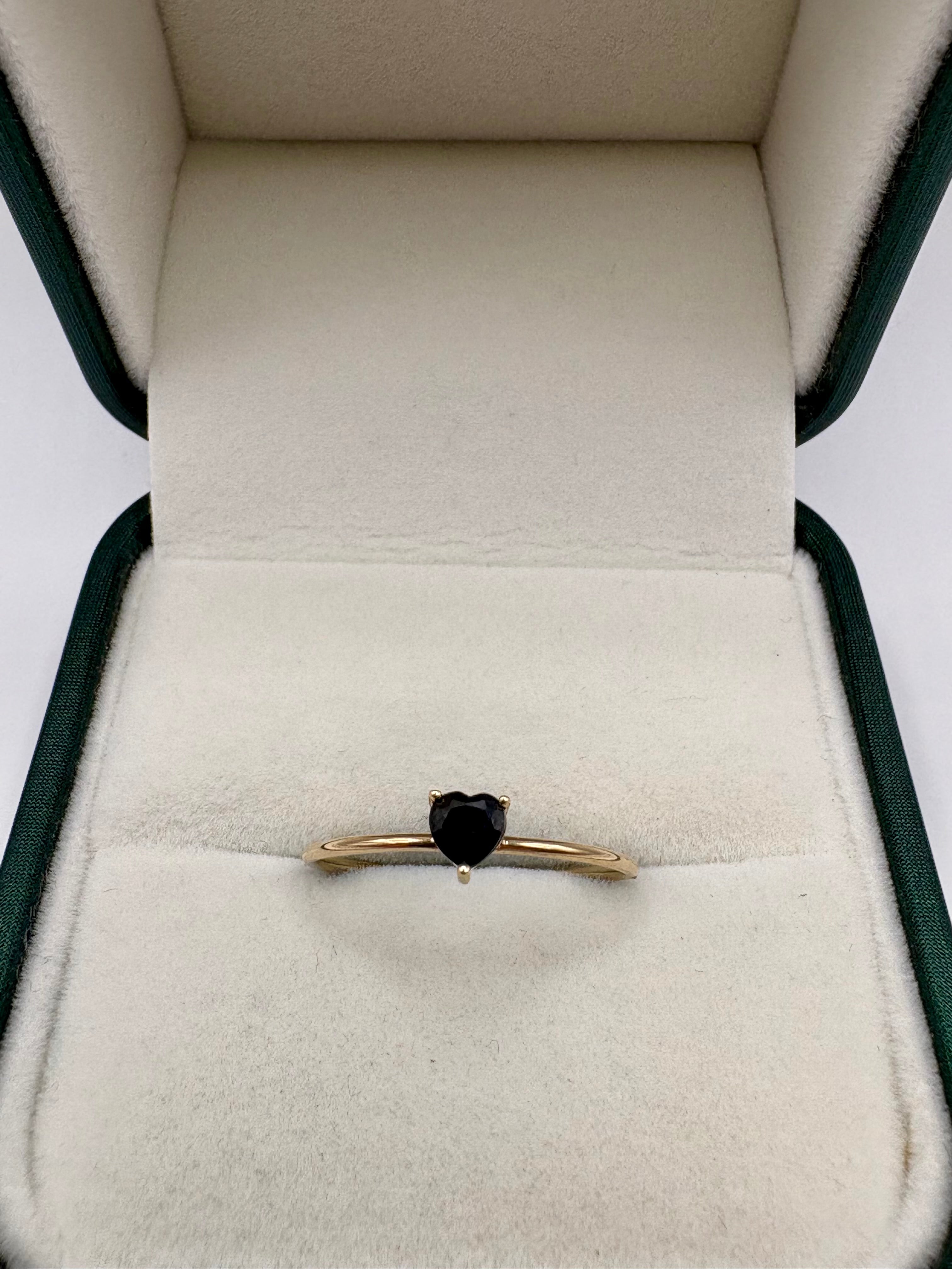 9ct gold sapphire heart ring