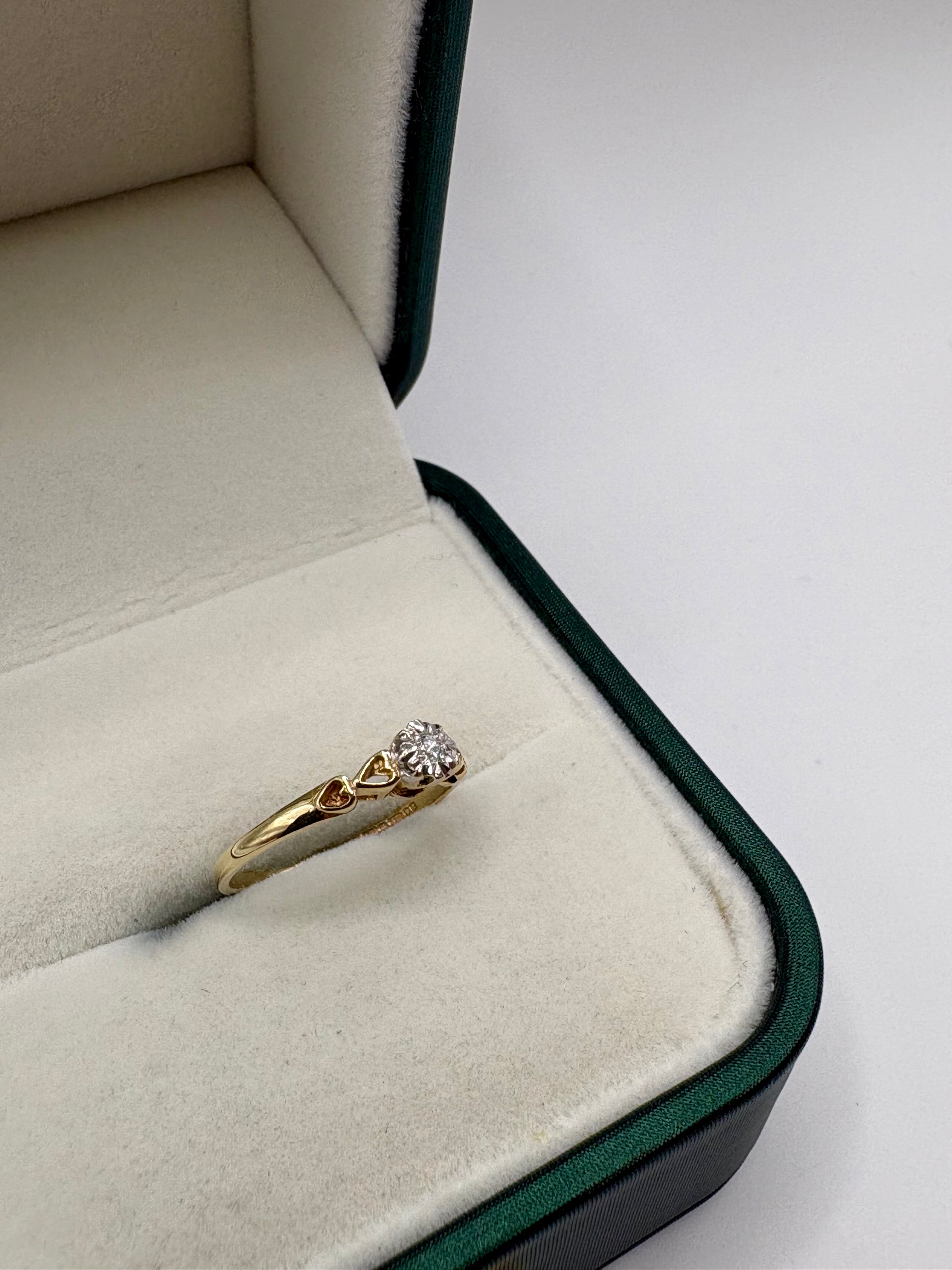 9ct gold diamond heart ring