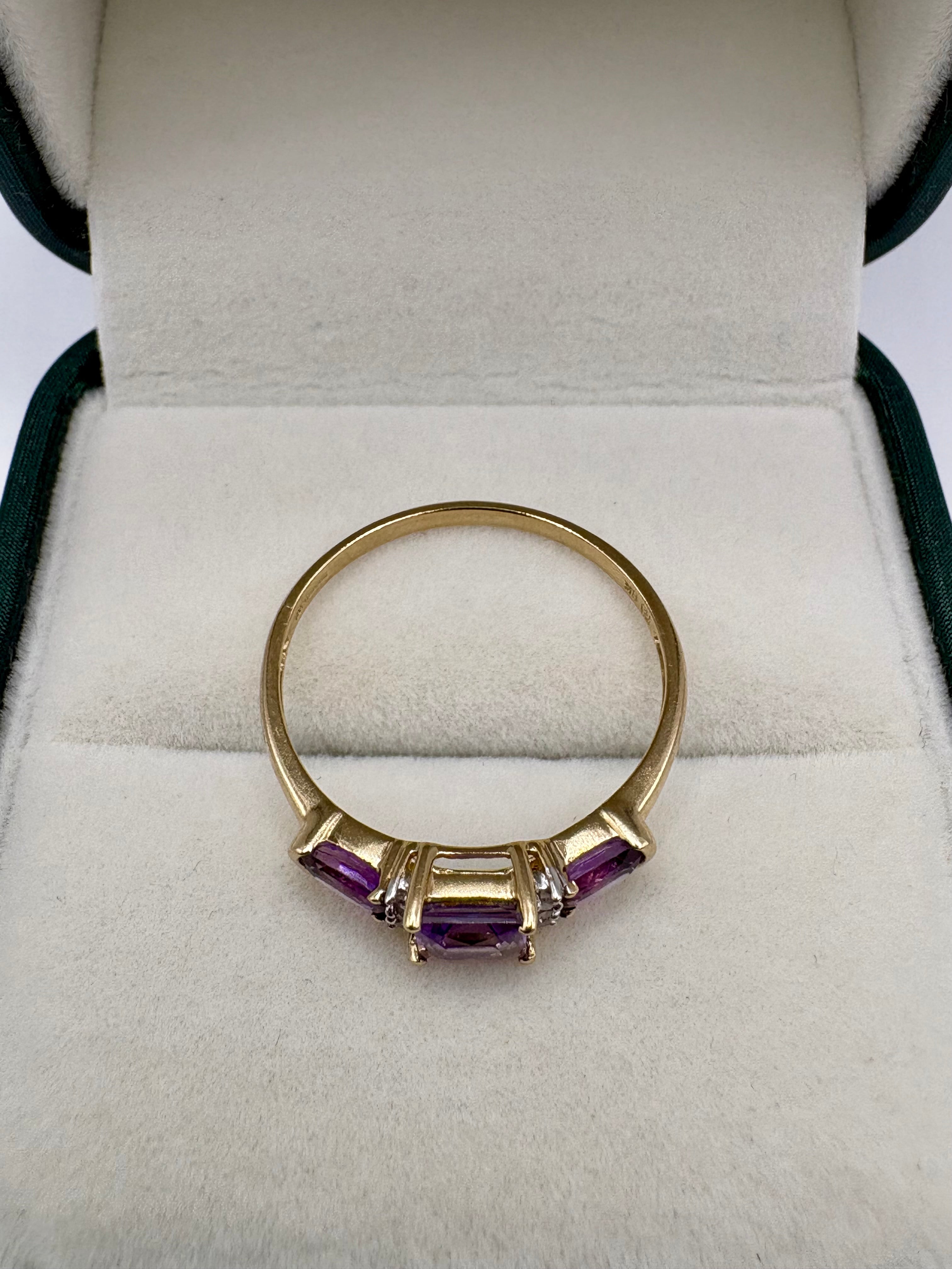 9ct gold amethyst and diamond ring