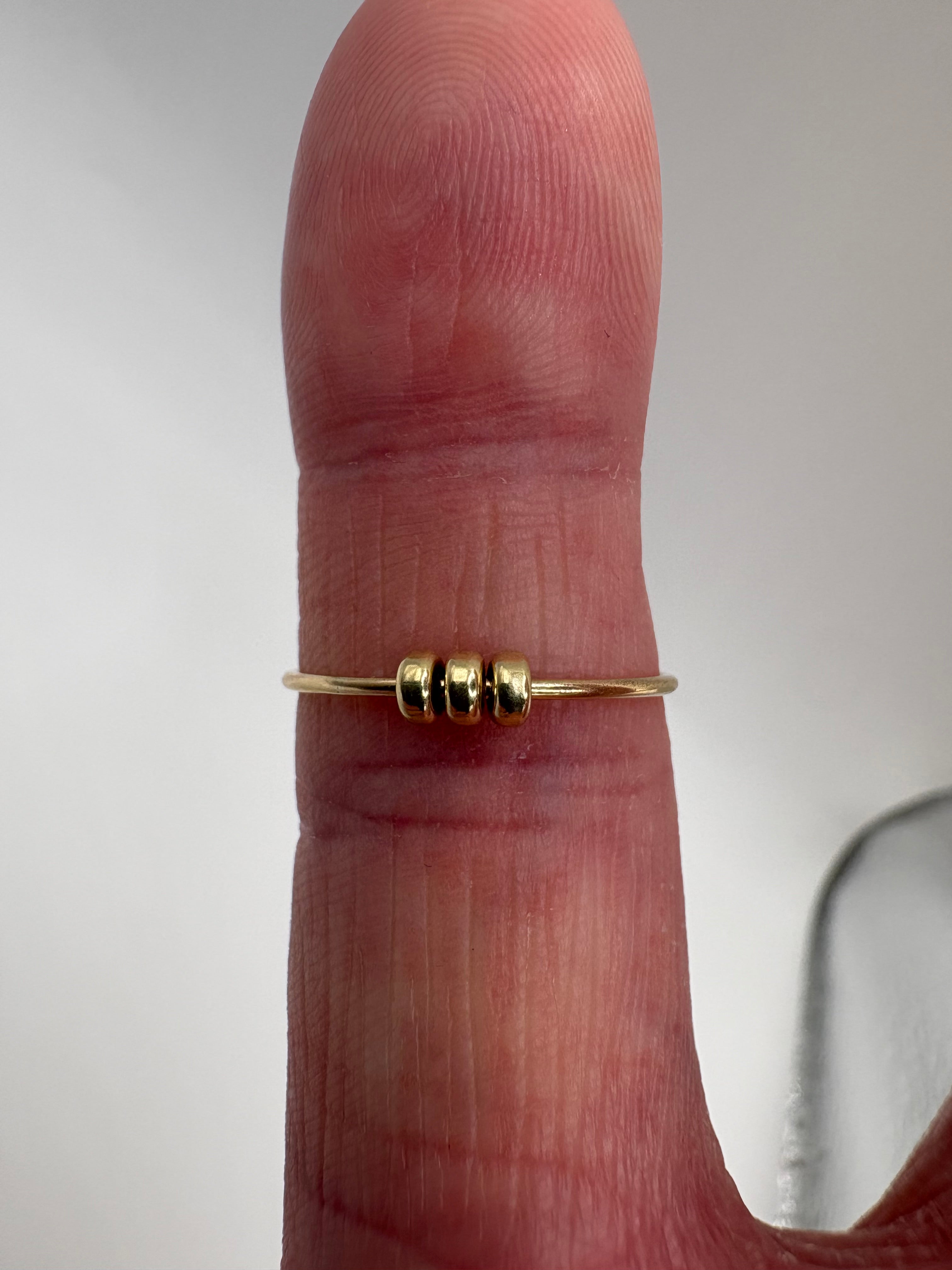 9ct gold fidget ring