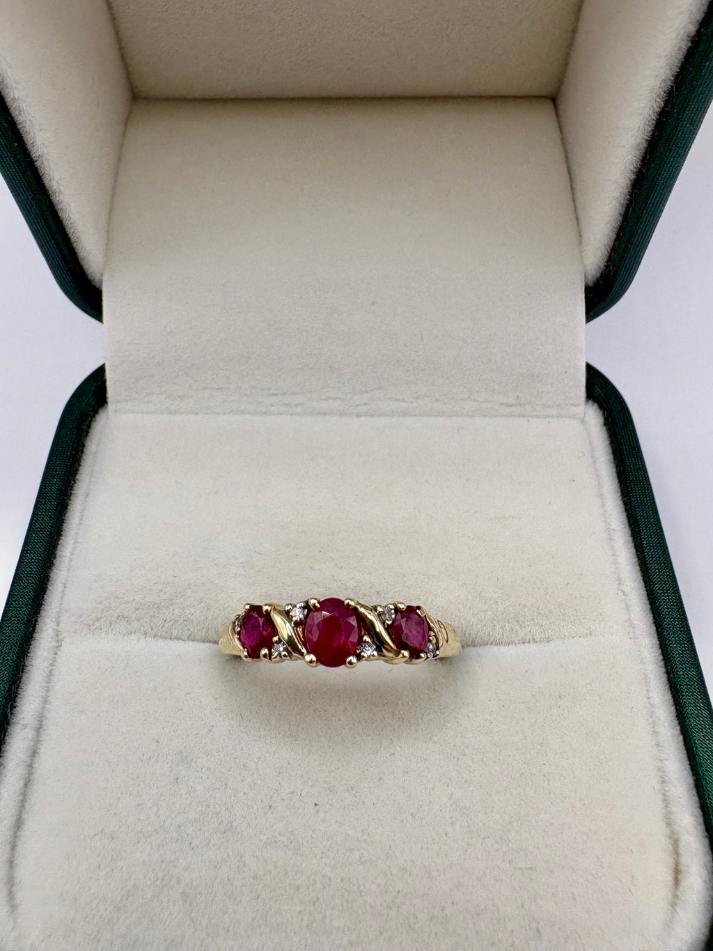 9ct ruby and diamond ring