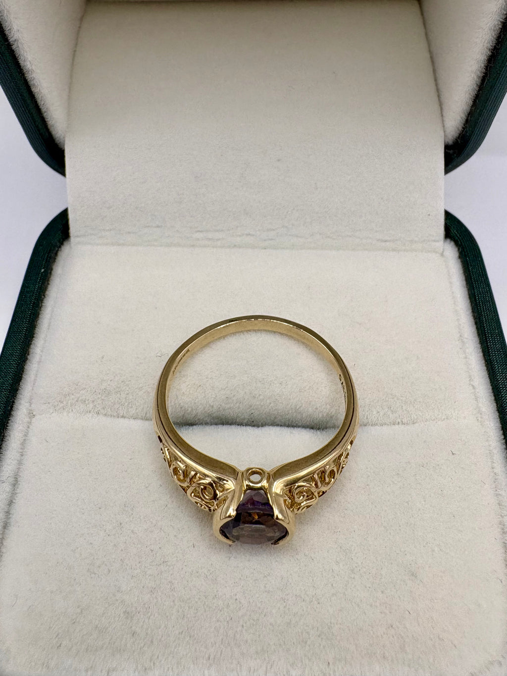 9ct gold iolite ring