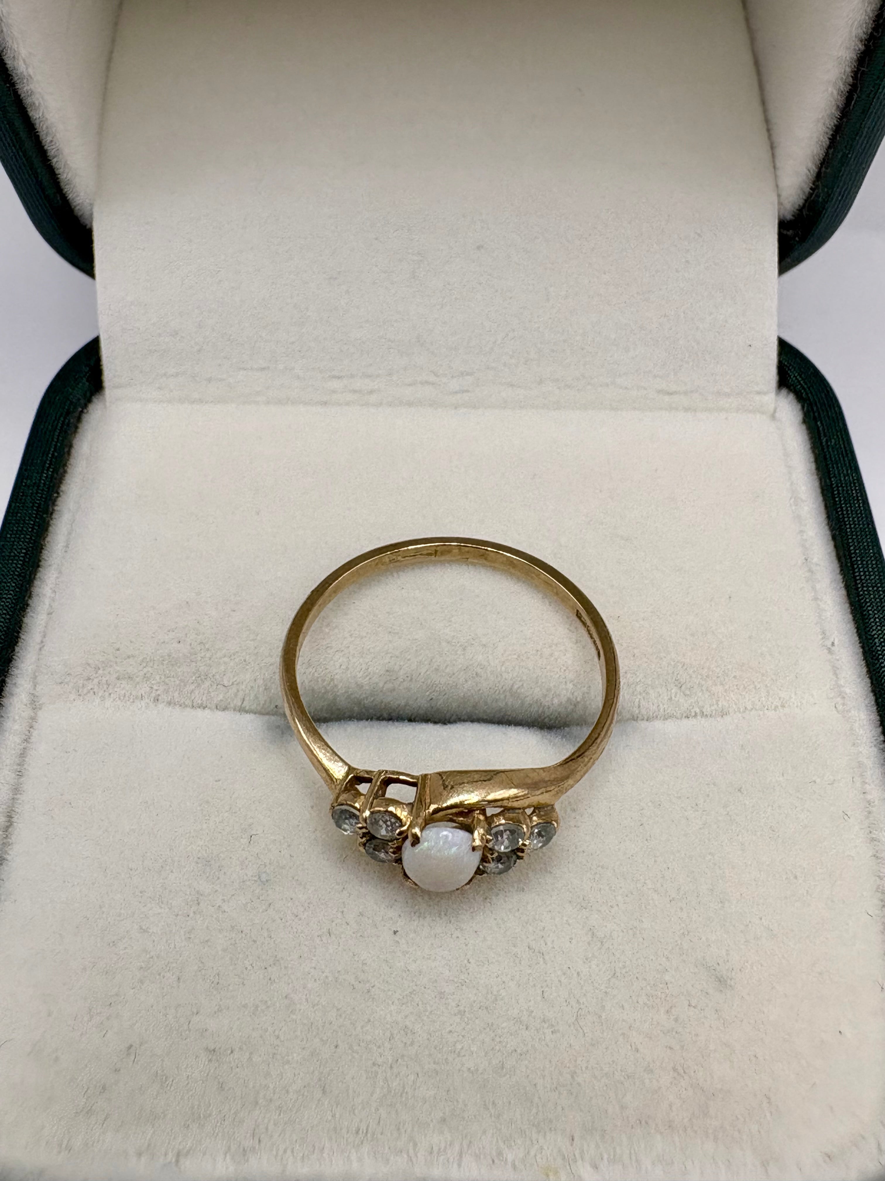 9ct gold opal and zircon ring