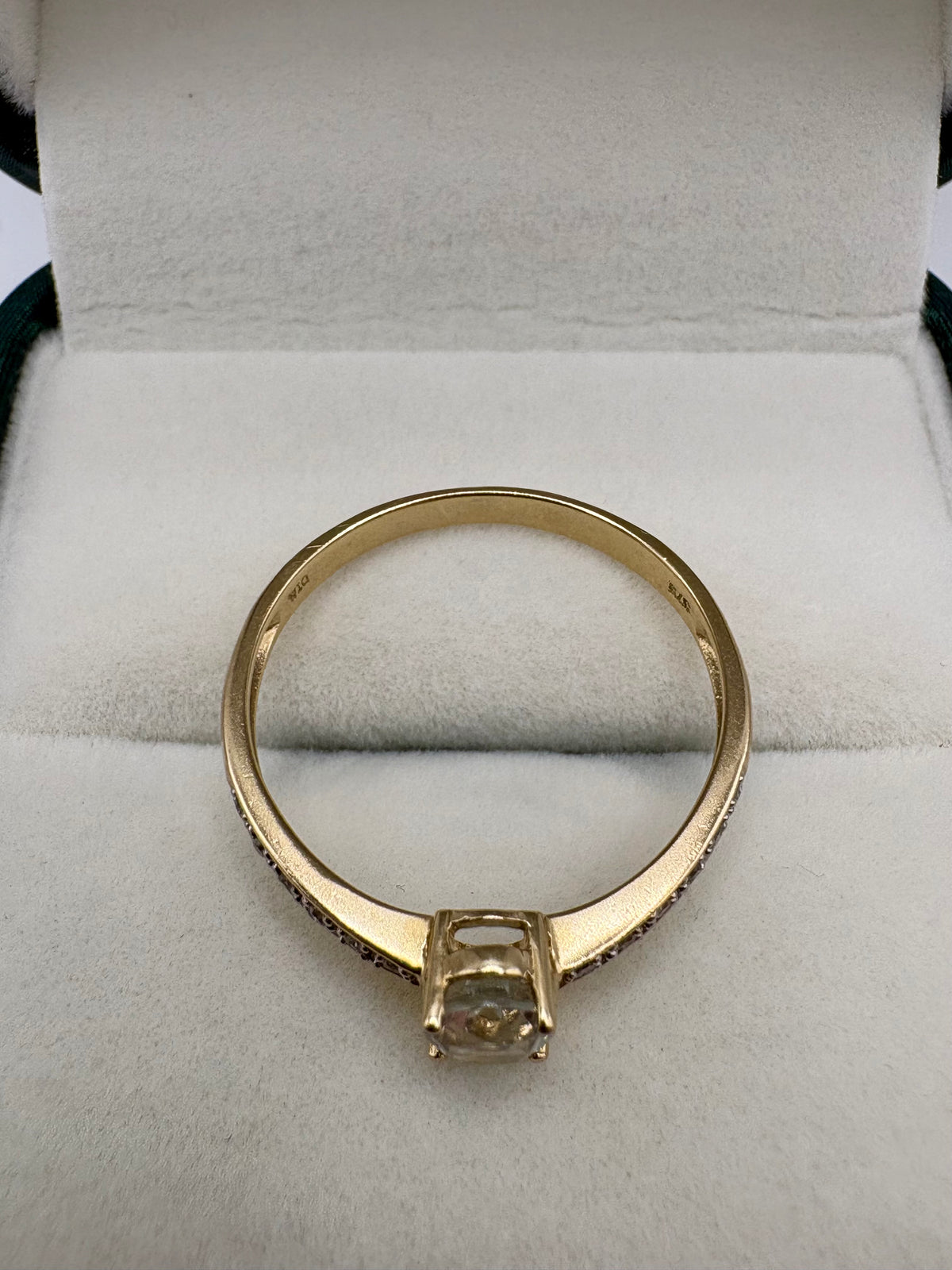 9ct gold prasiolite and diamond ring