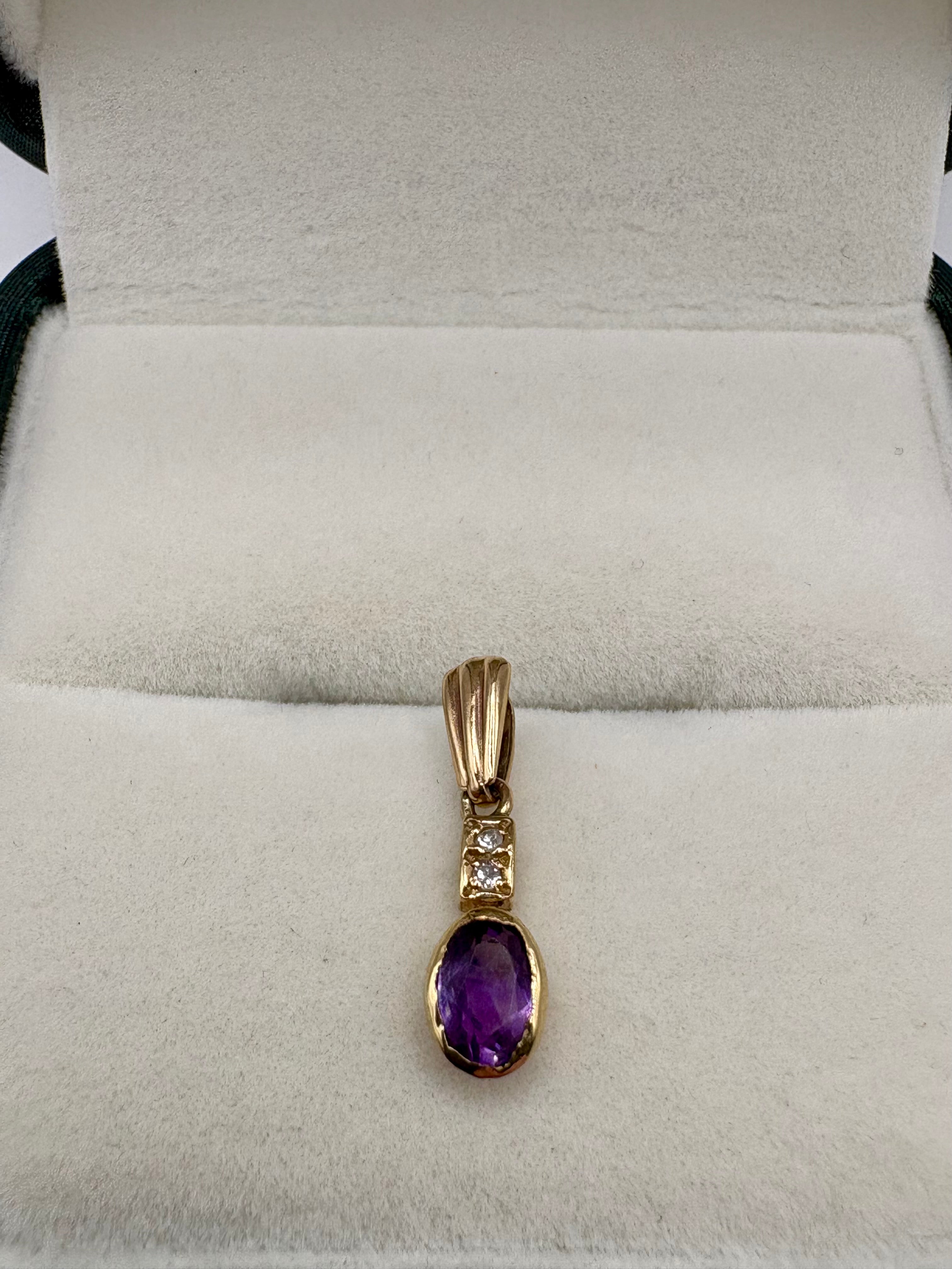 9ct gold amethyst and diamond pendant