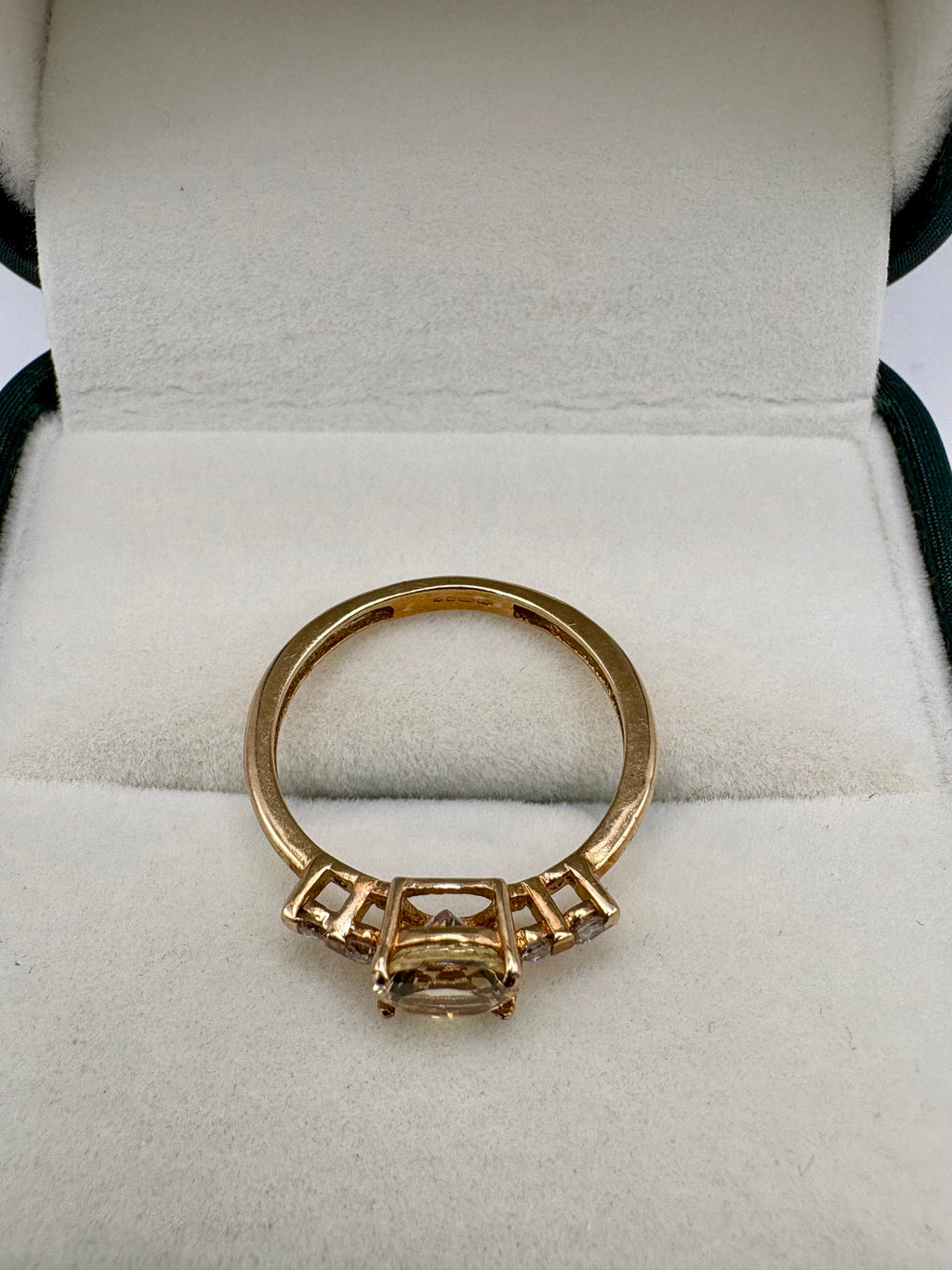 9ct gold quartz and diamond ring