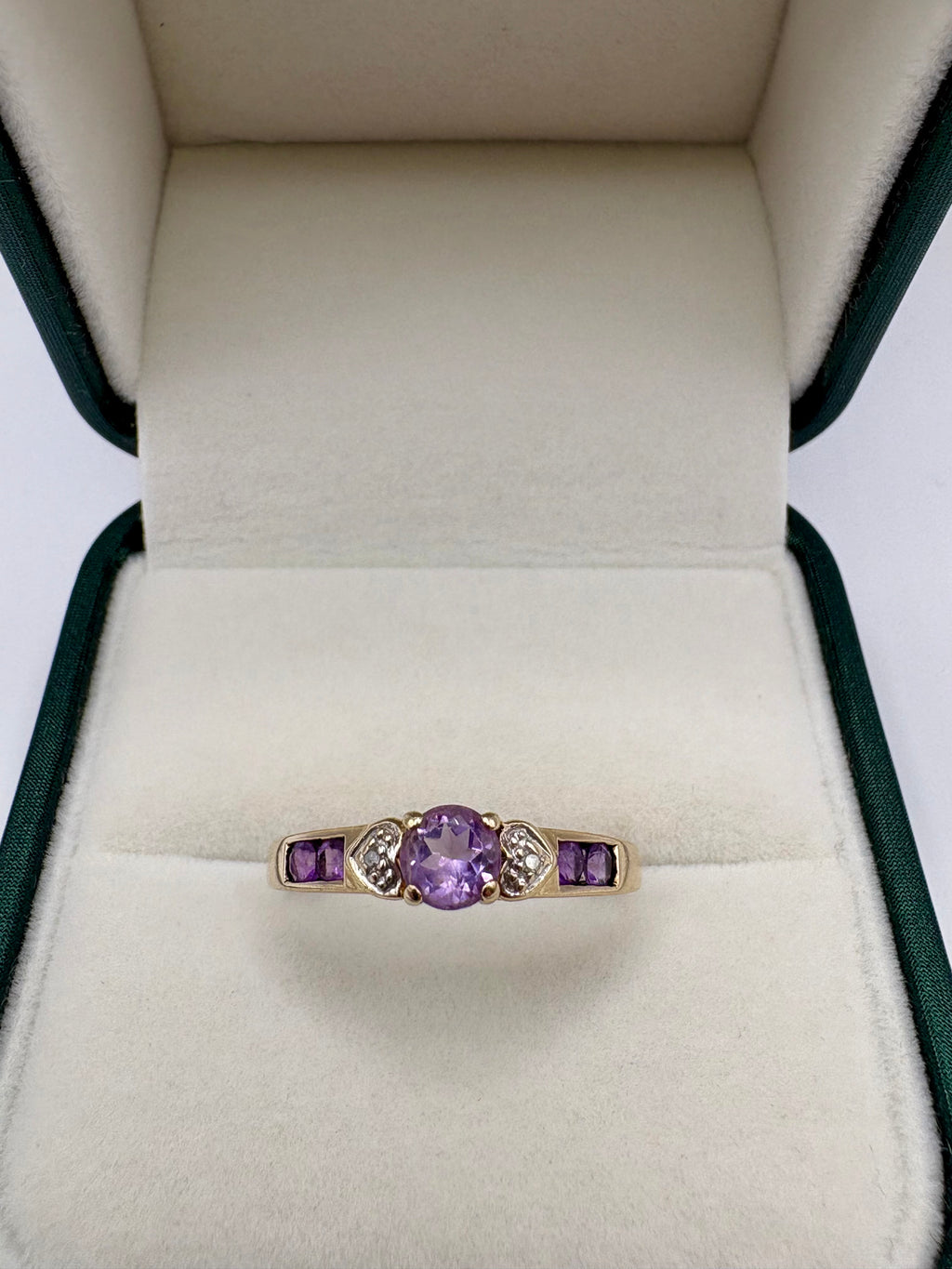 9ct gold amethyst and diamond heart ring