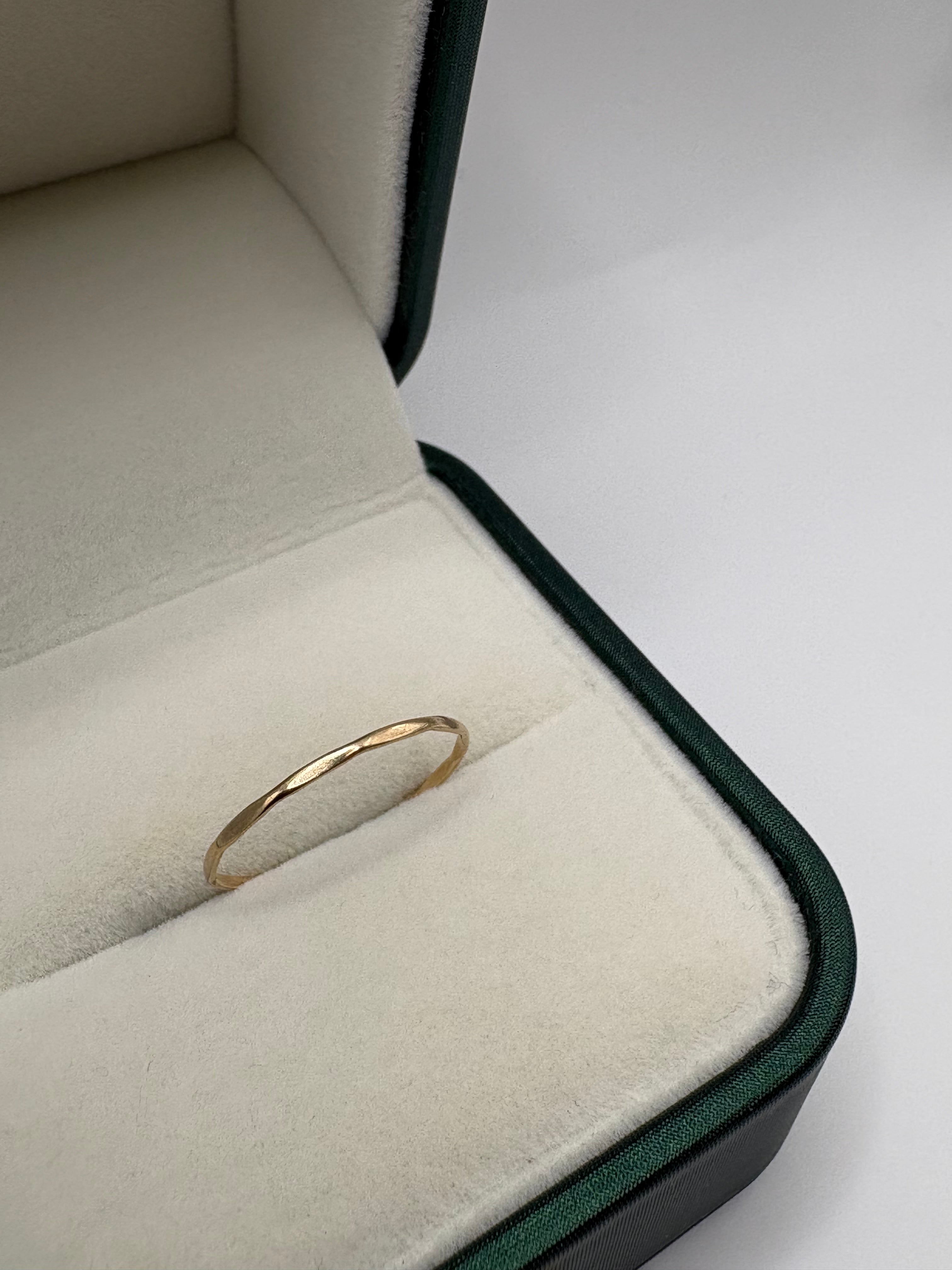 9ct gold vintage stacking band