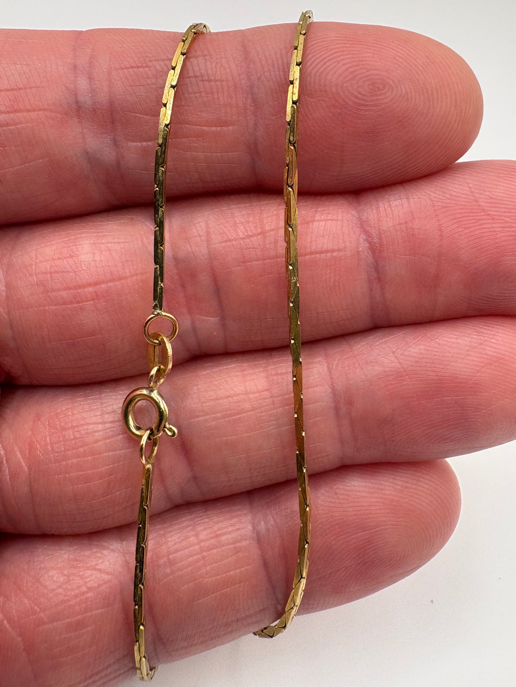 9ct gold 16 inch chain (7)