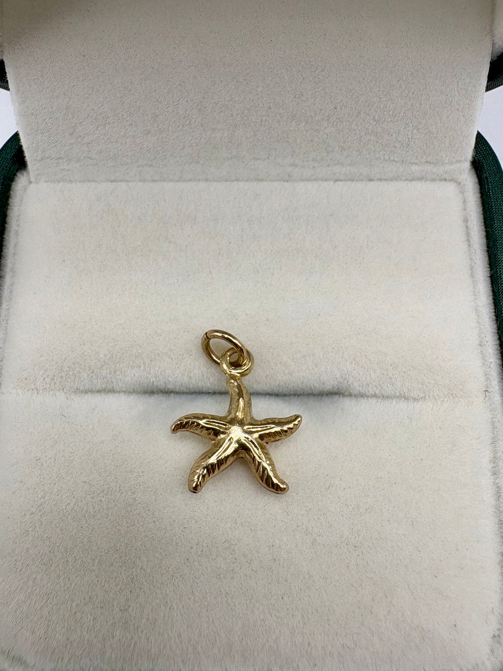 9ct gold starfish charm