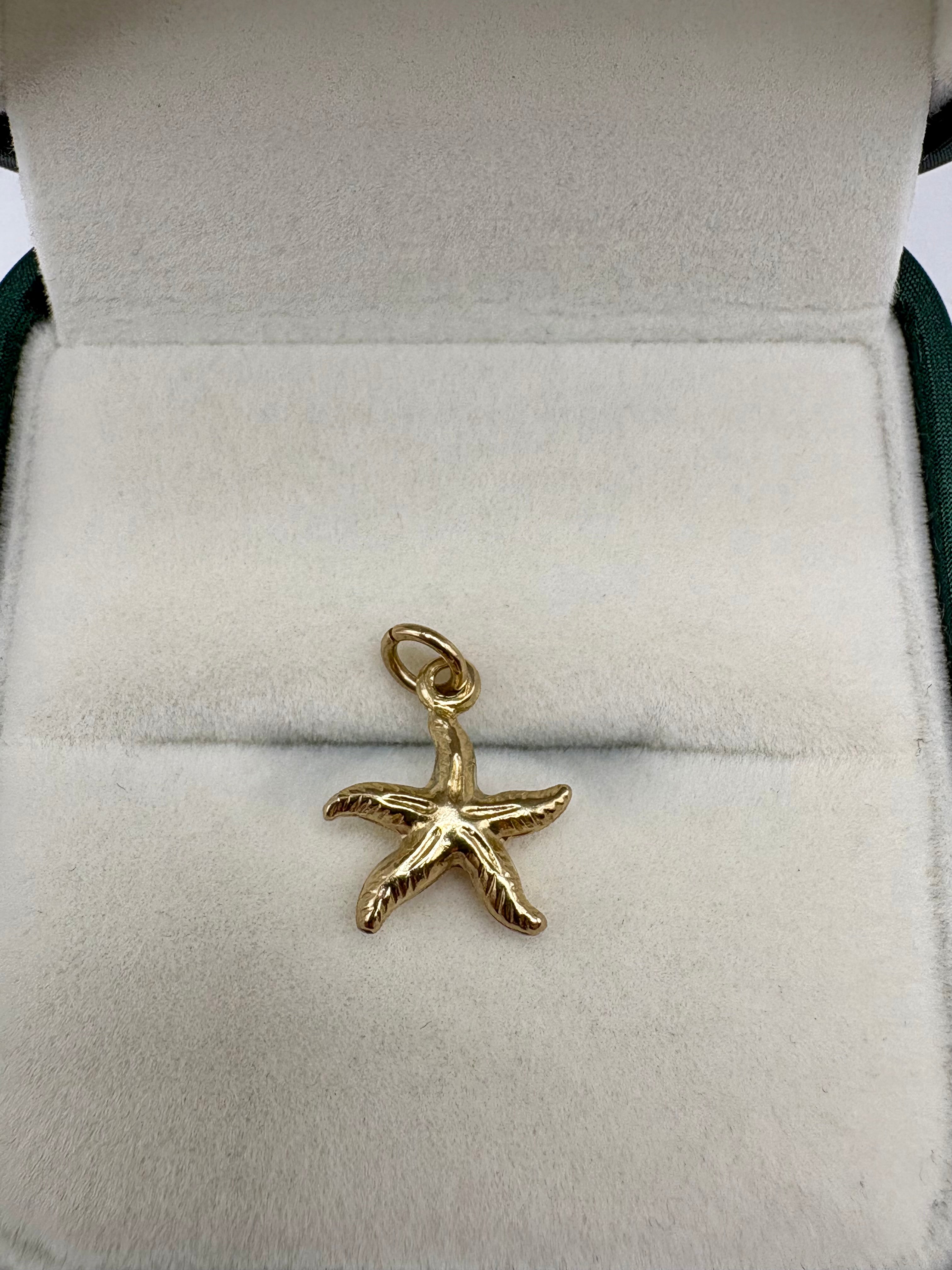 9ct gold starfish charm