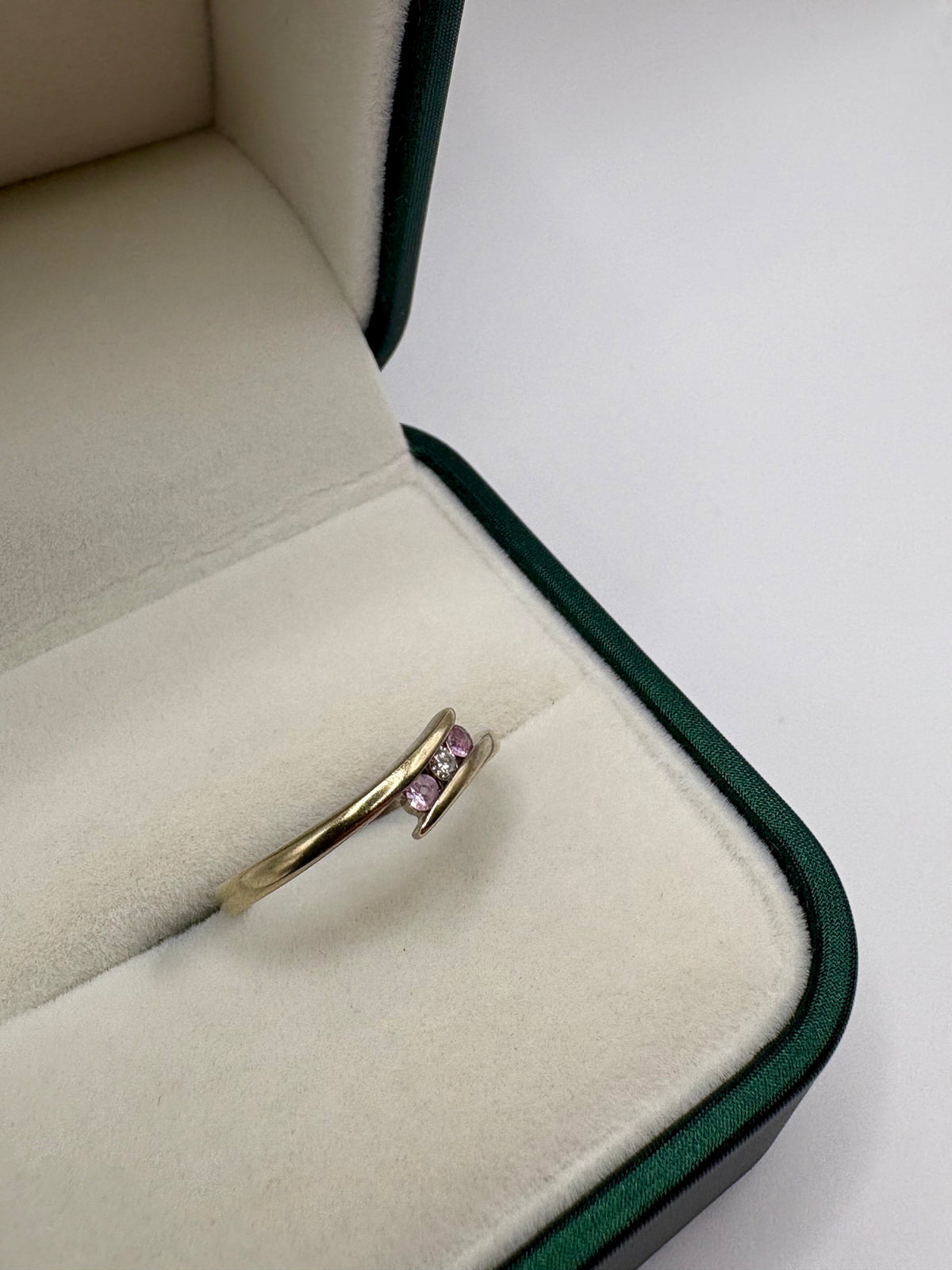 9ct gold pink sapphire and diamond ring
