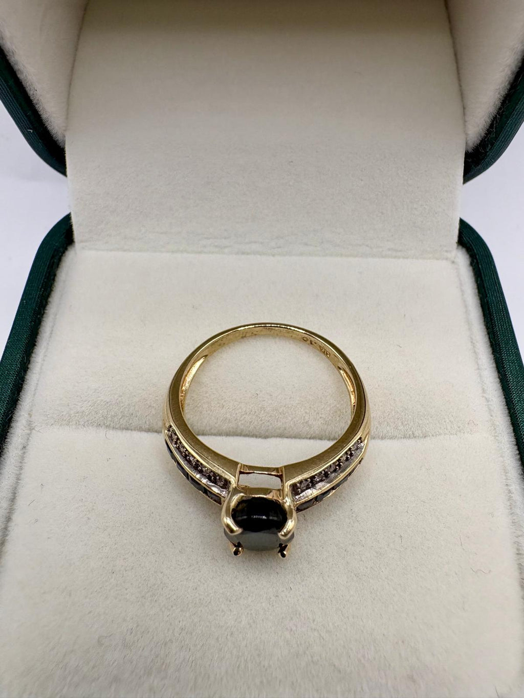 9ct gold sapphire and diamond ring