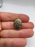 9ct gold engraved double locket