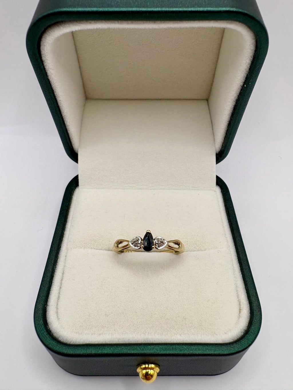 9ct gold sapphire and diamond ring