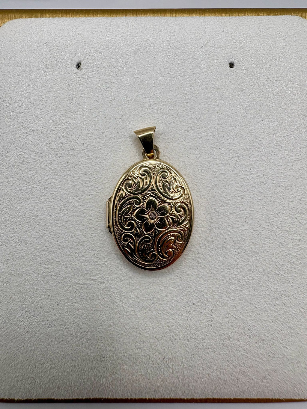 9ct gold engraved double locket