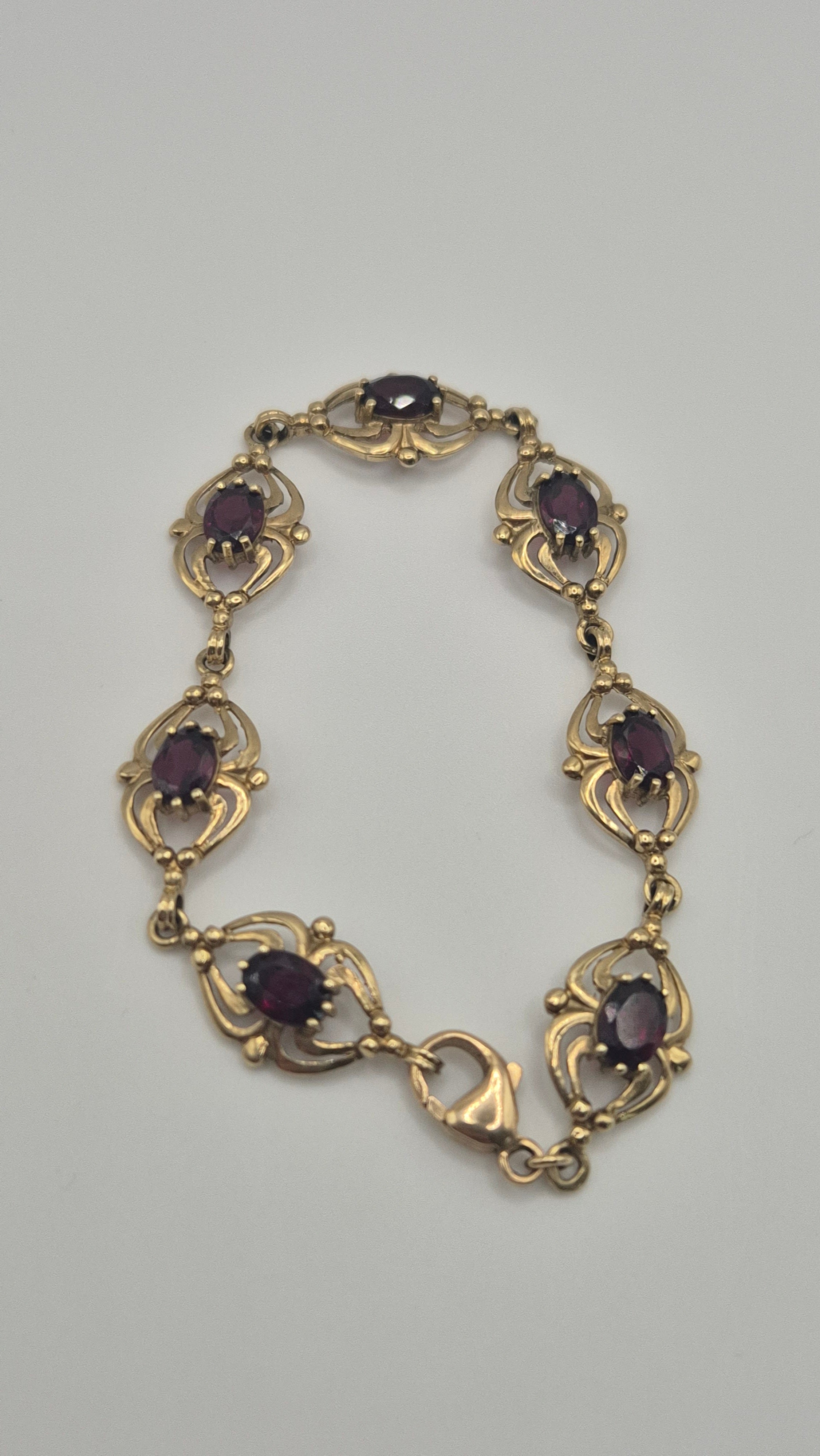 9ct gold garnet spider braclet
