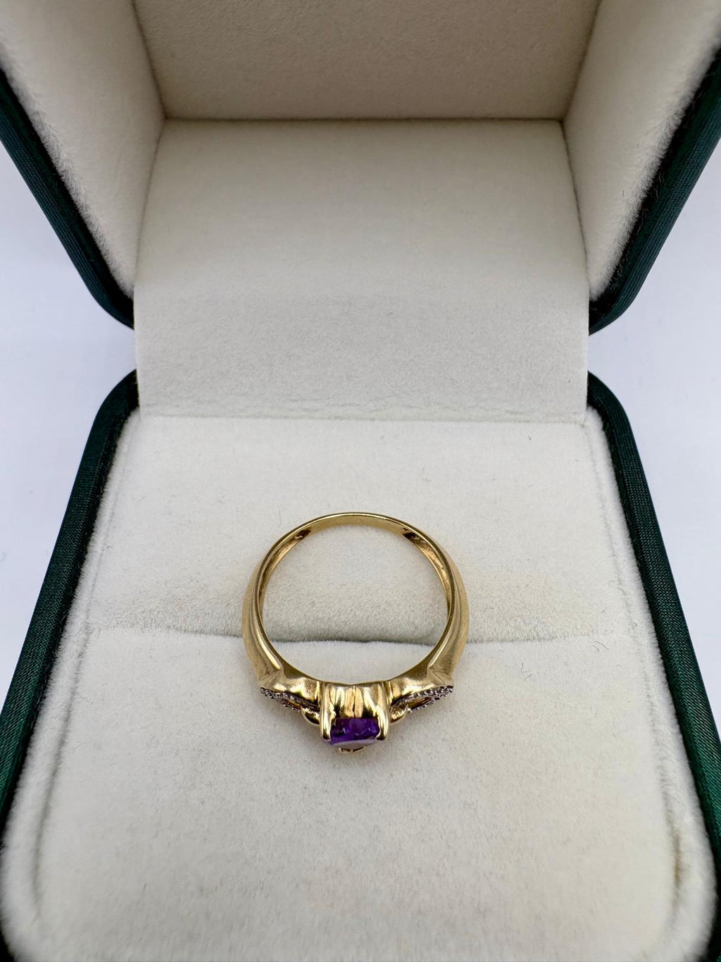 9ct gold heart amethyst and diamond ring