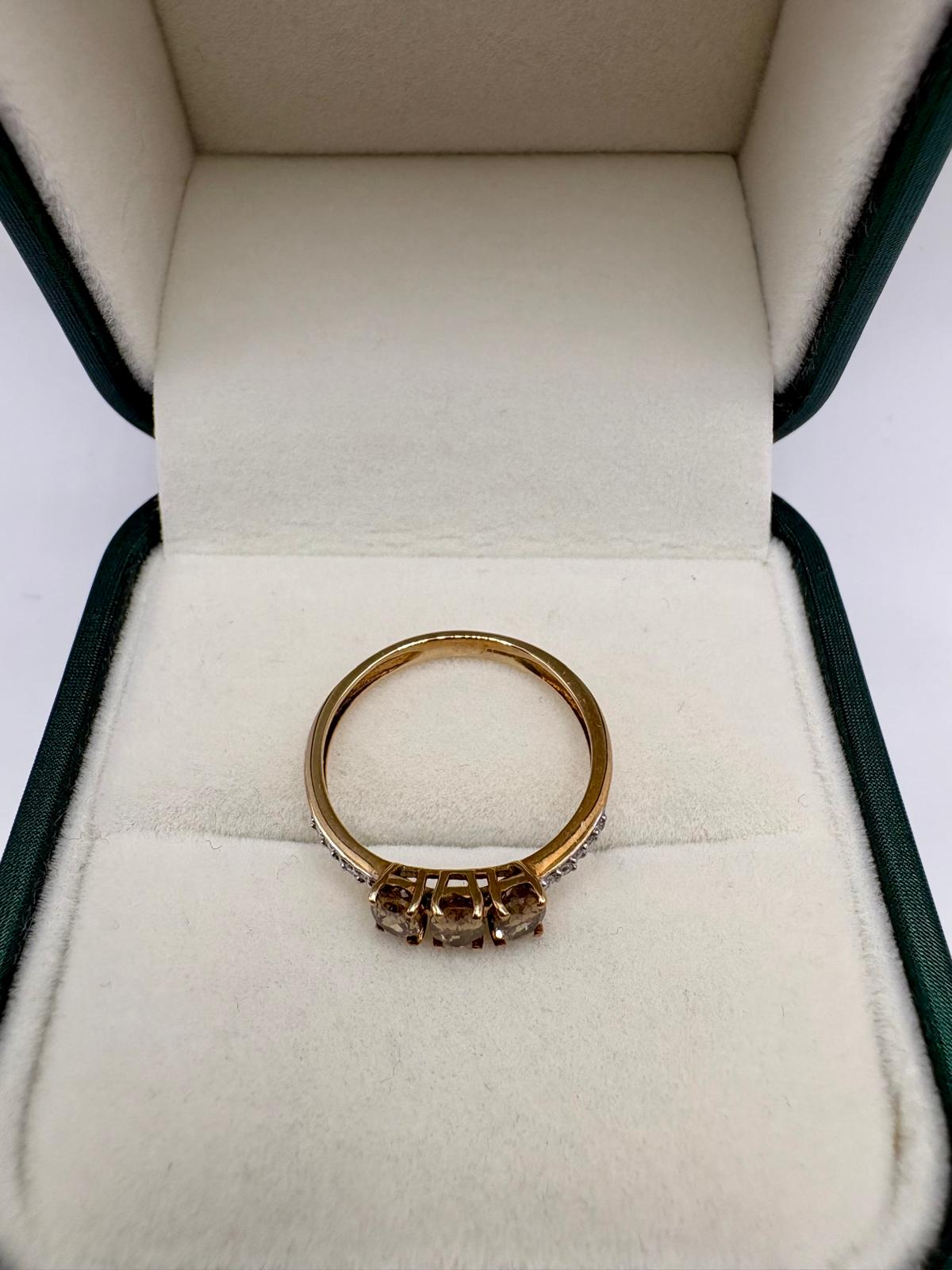 9ct gold quartz and diamond ring