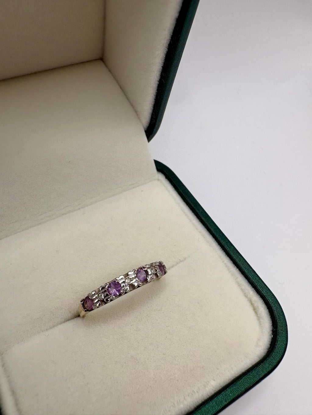 9ct gold amethyst and diamond ring