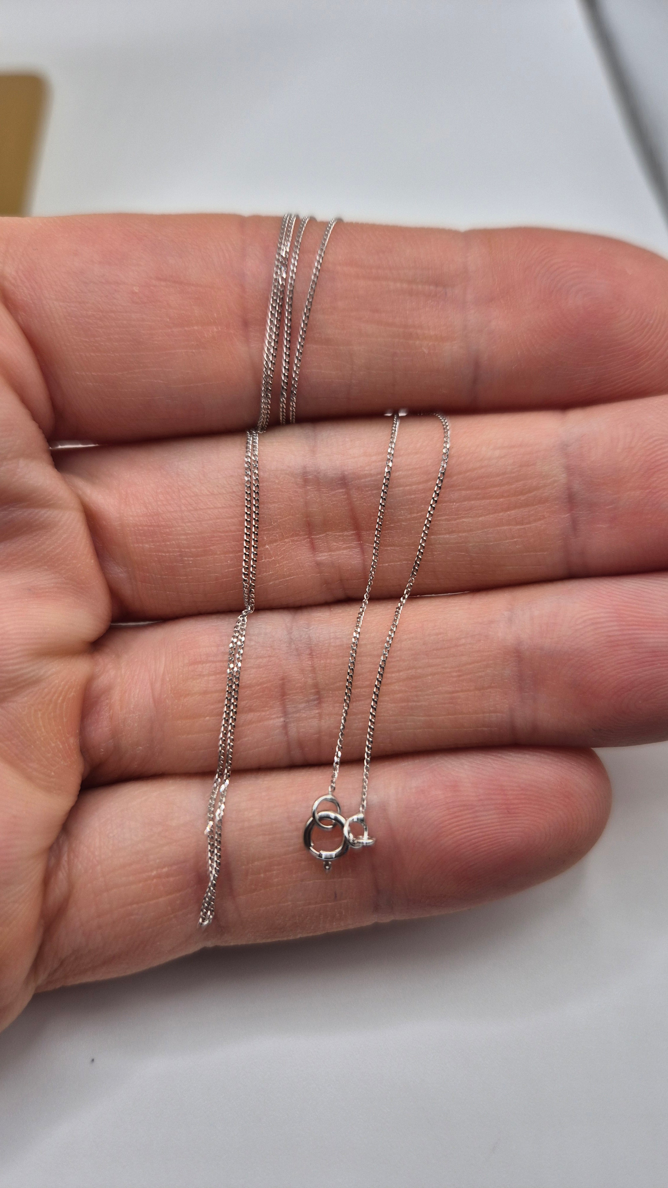 9ct white gold 18 inch curb chain (4)