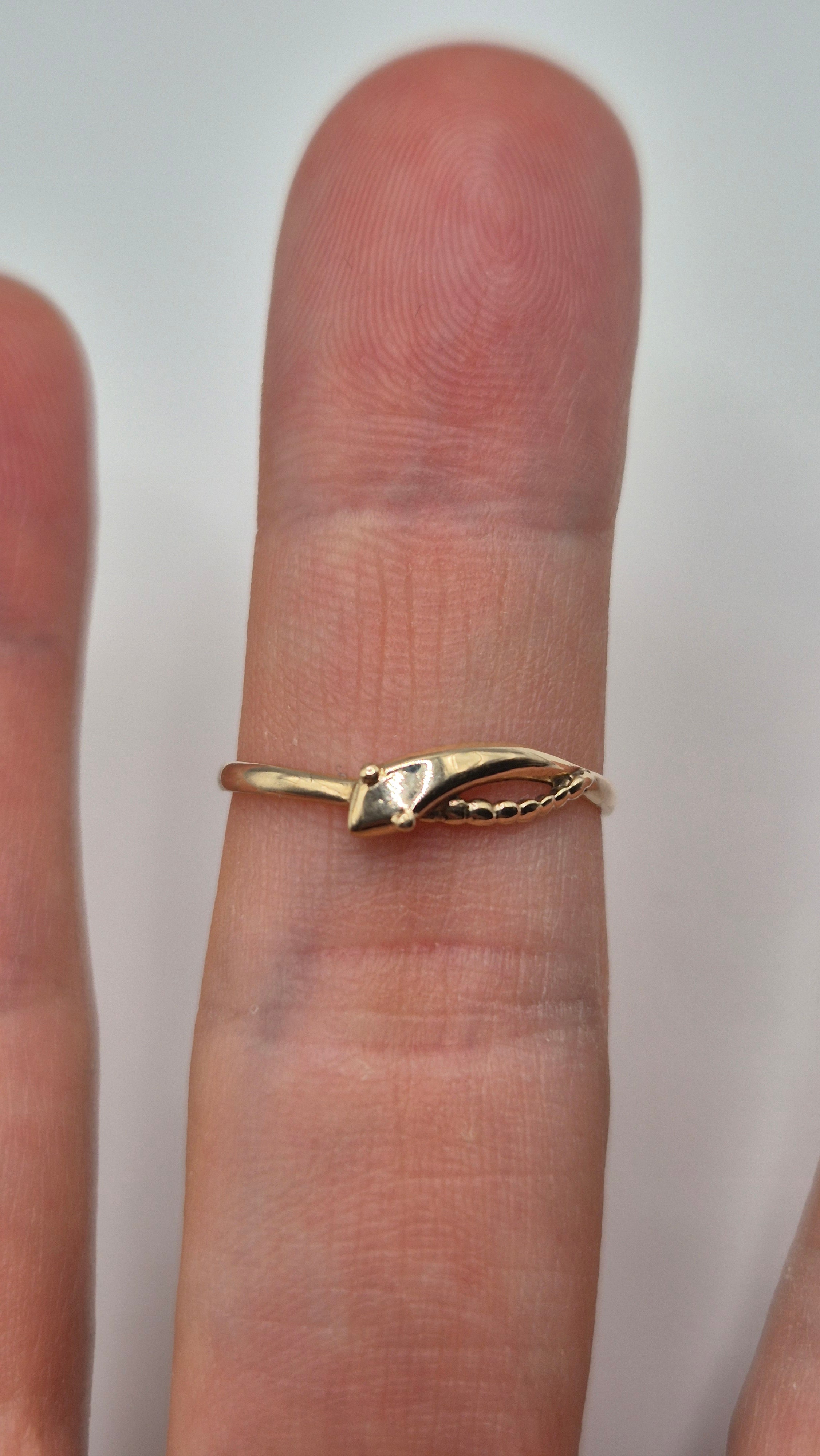 9ct gold snake ring
