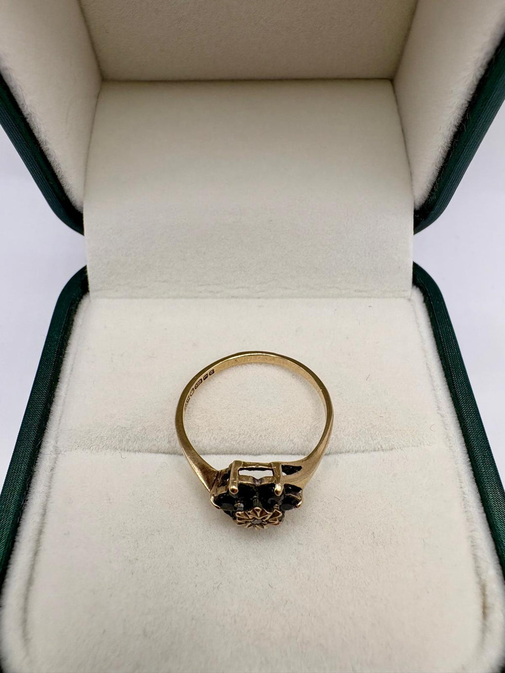 9ct gold sapphire and diamond ring