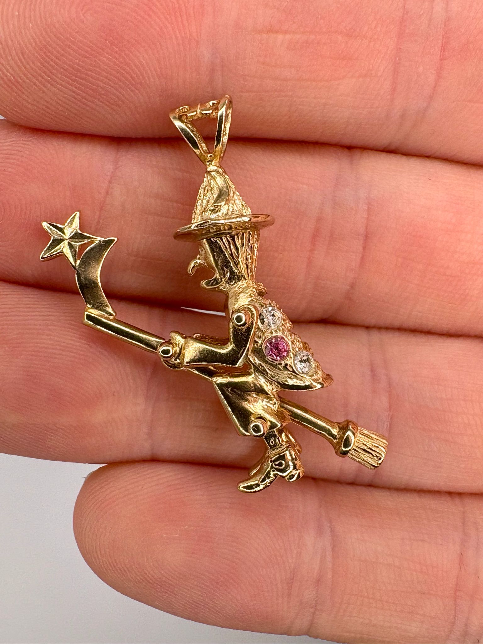 9ct gold cz witch articulated witch pendant
