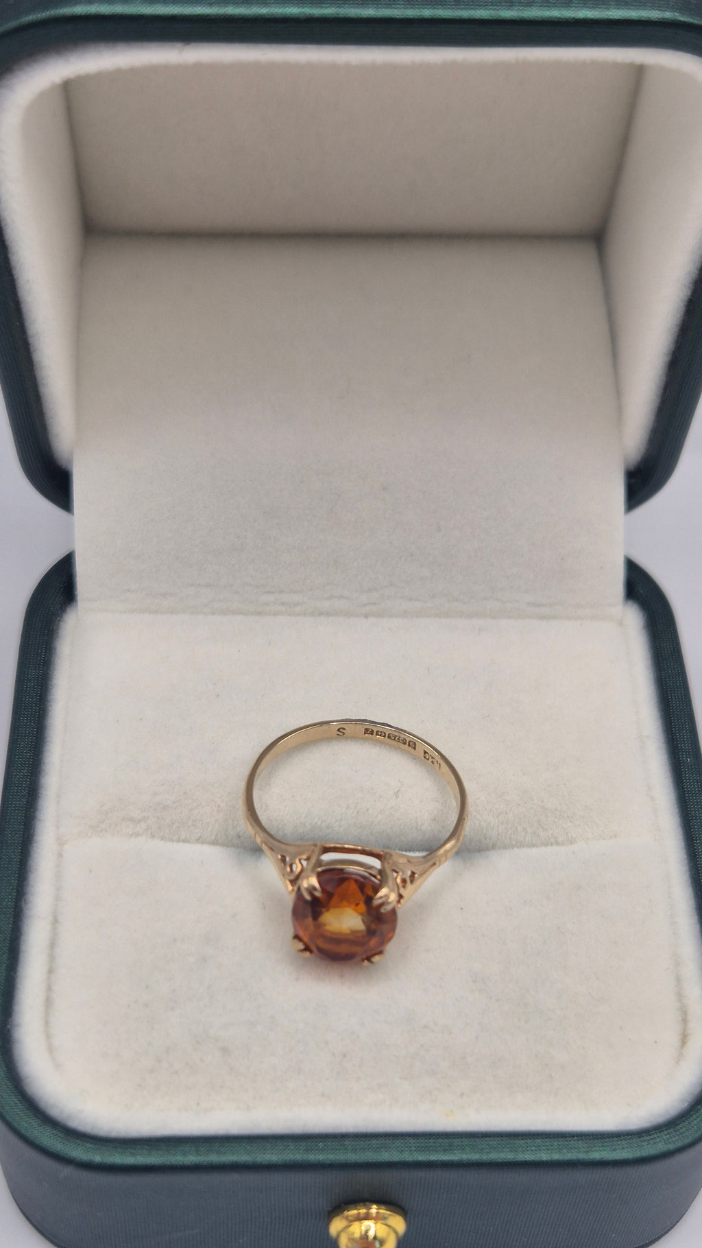 9ct gold citrine ring