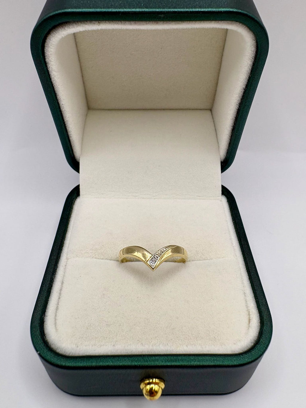 9ct gold diamond wishbone ring