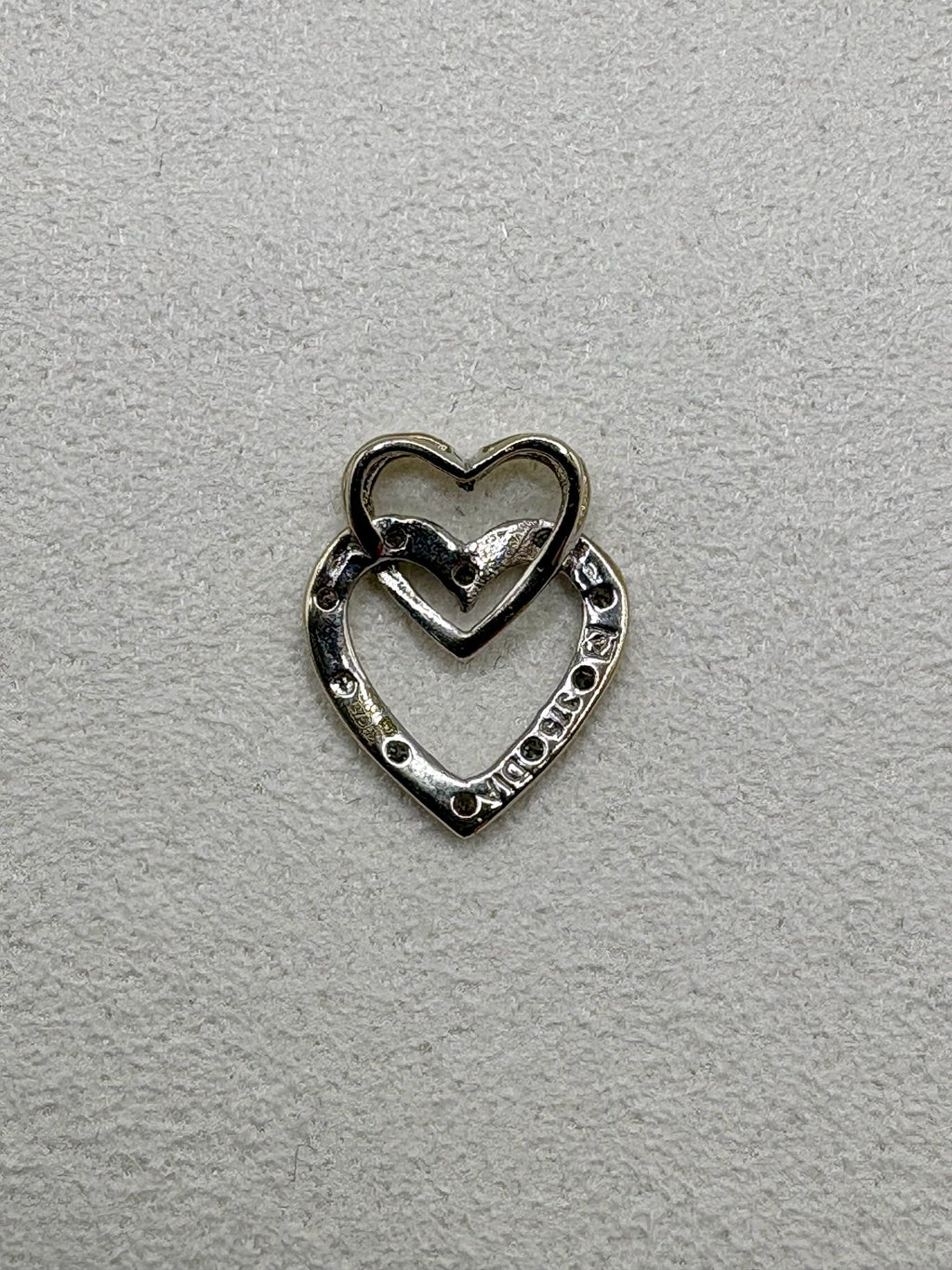9ct white gold diamond heart pendant