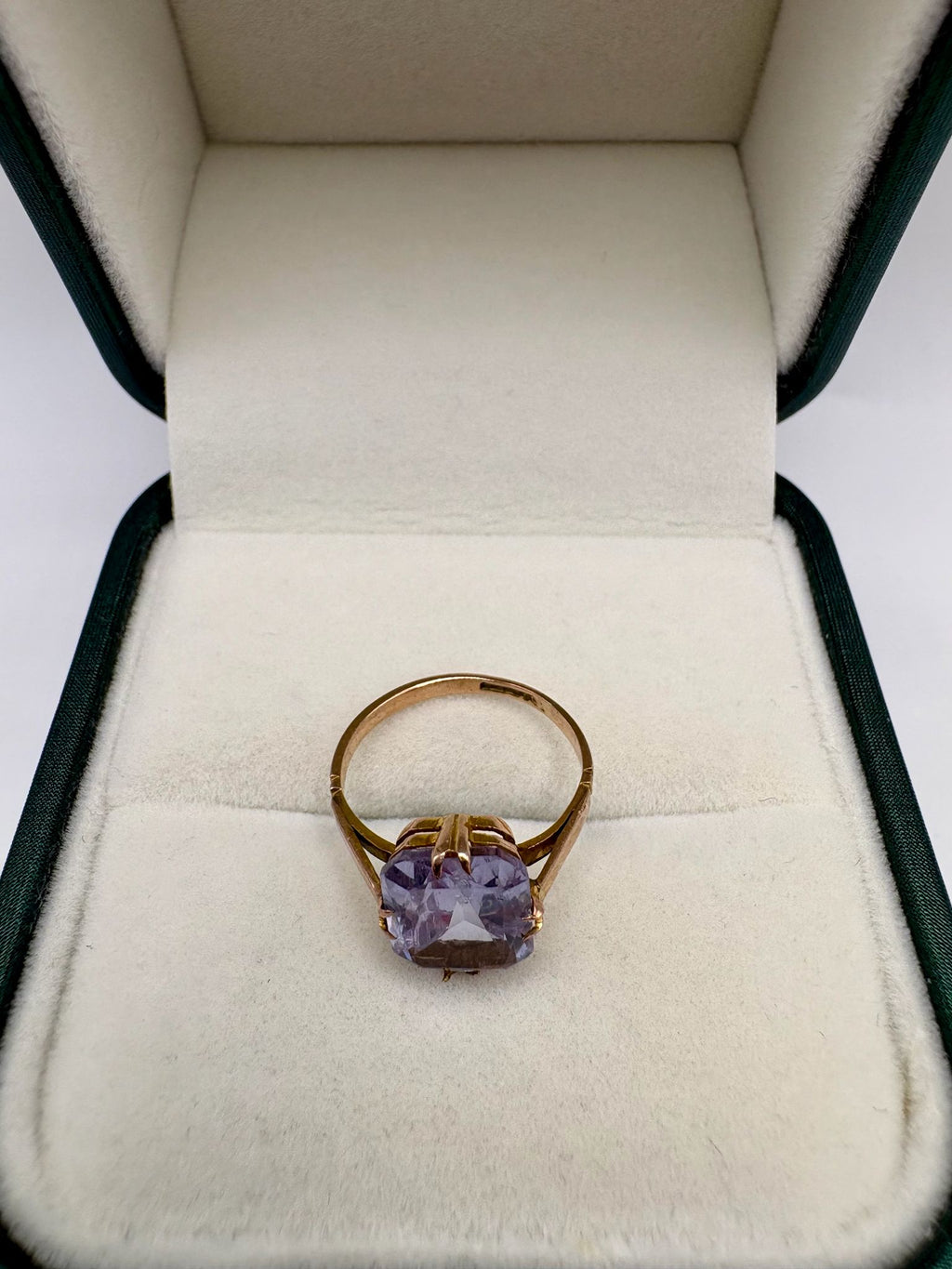 9ct gold vintage gemstone ring