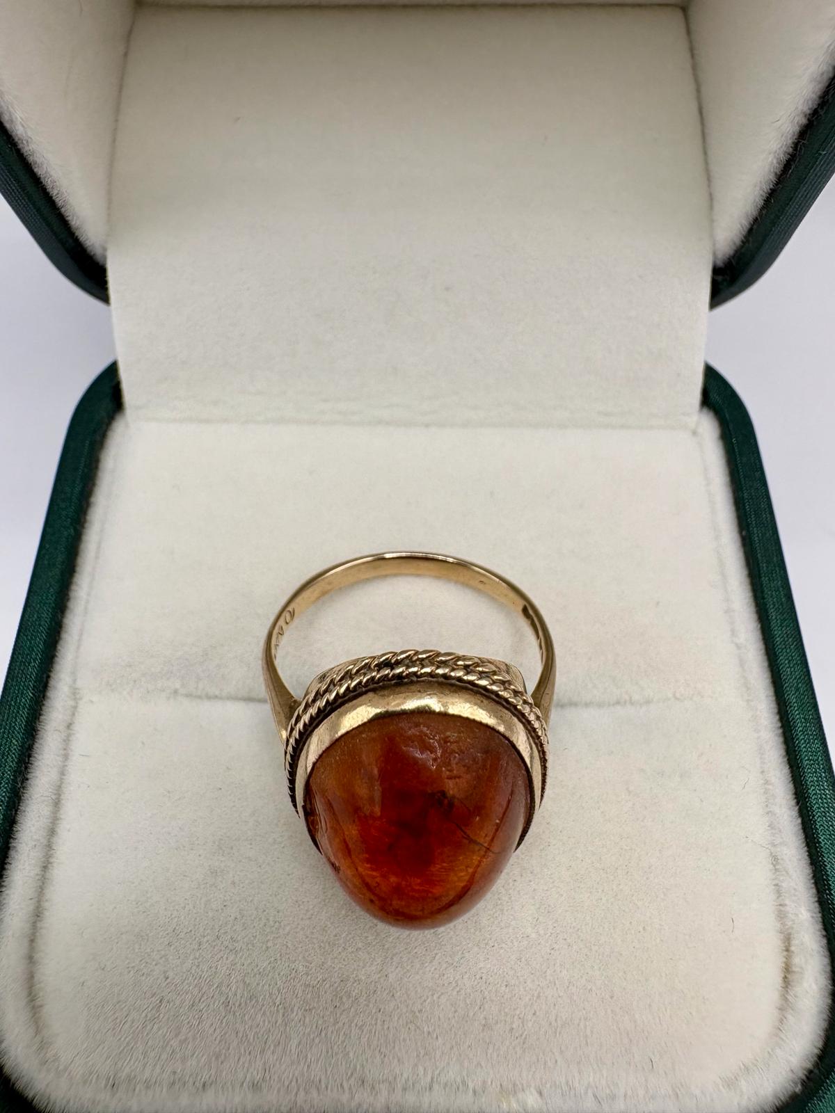 9ct gold heavy amber ring